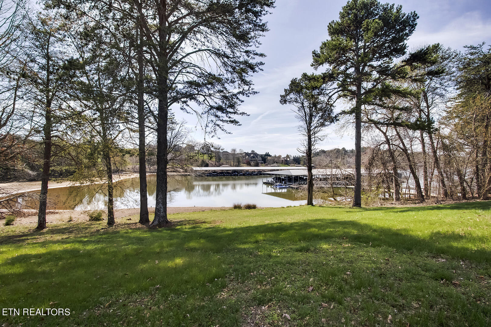 1681 Rarity Bay Parkway Vonore TN 37885