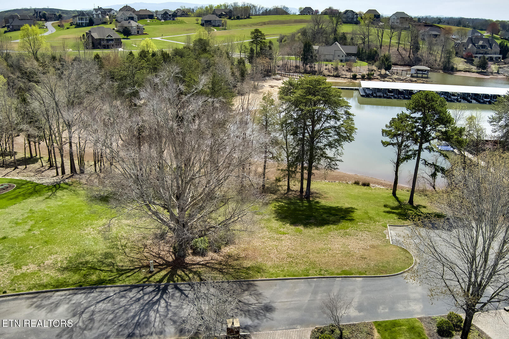 1681 Rarity Bay Parkway Vonore TN 37885