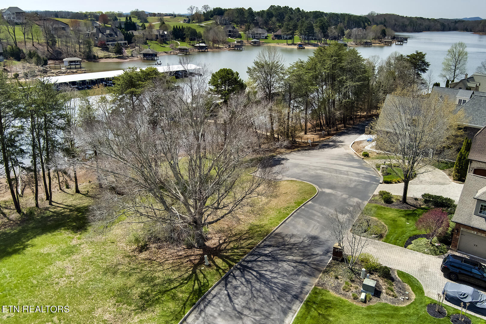 1681 Rarity Bay Parkway Vonore TN 37885
