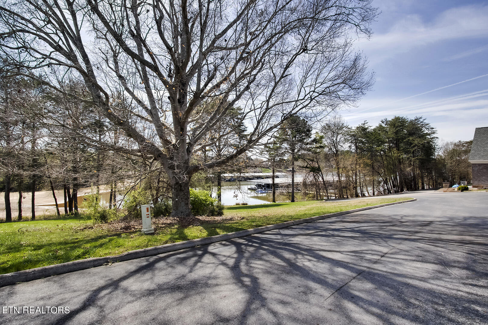 1681 Rarity Bay Parkway Vonore TN 37885