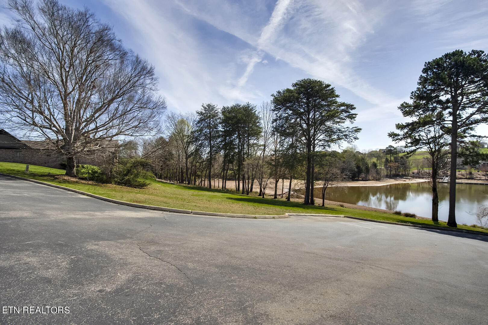 1681 Rarity Bay Parkway Vonore TN 37885