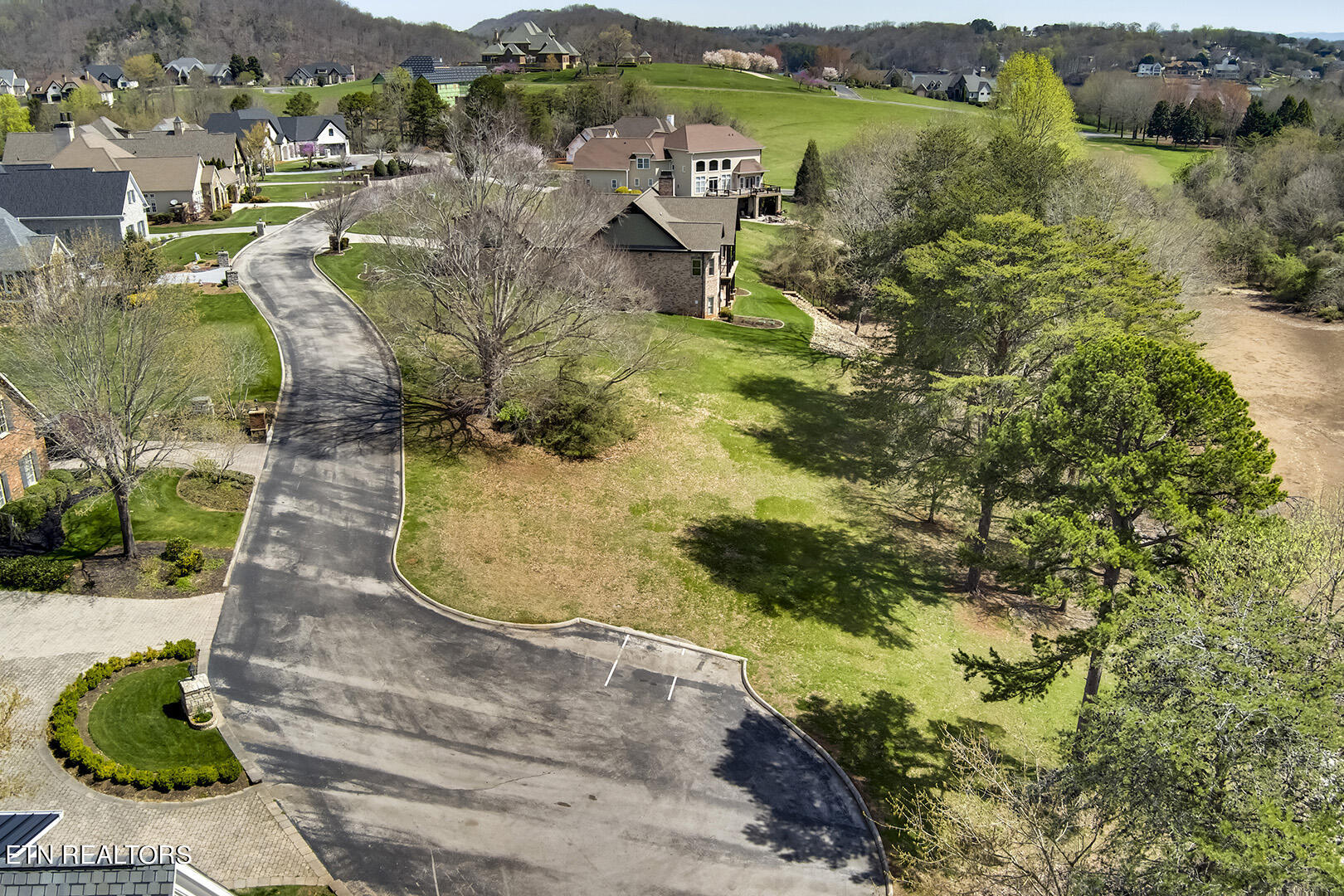 1681 Rarity Bay Parkway Vonore TN 37885