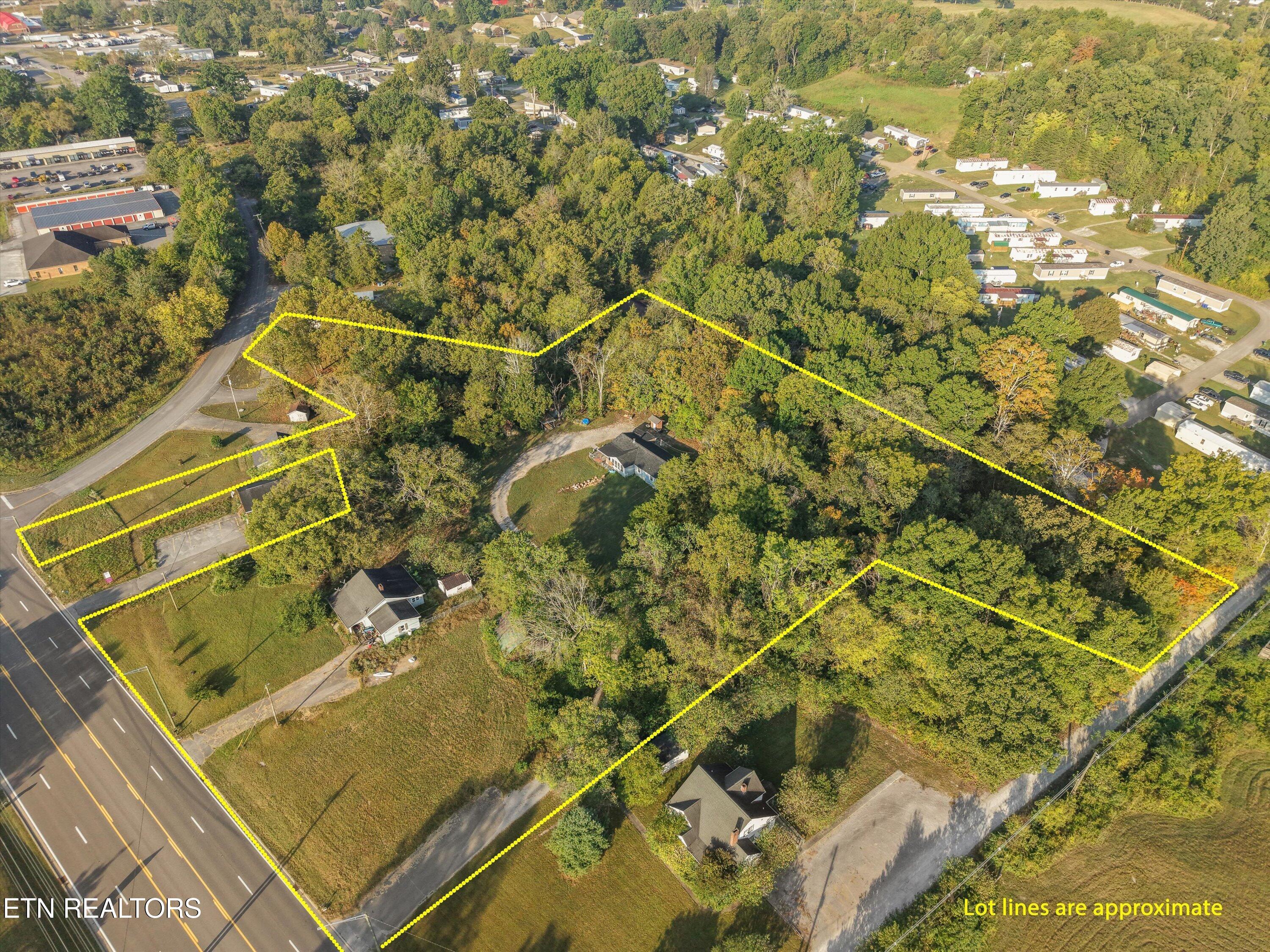 2715 Andersonville Highway Clinton TN 37716