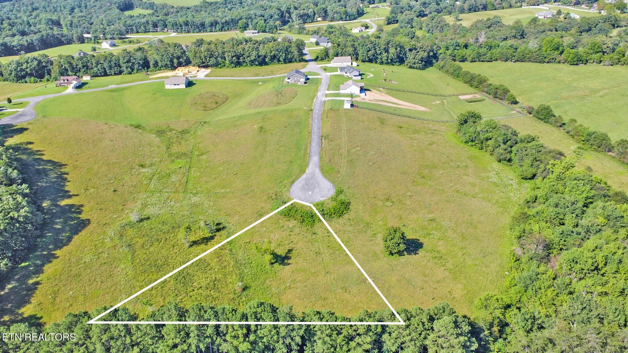 Lot 37 Estate Lane Crossville TN 38555