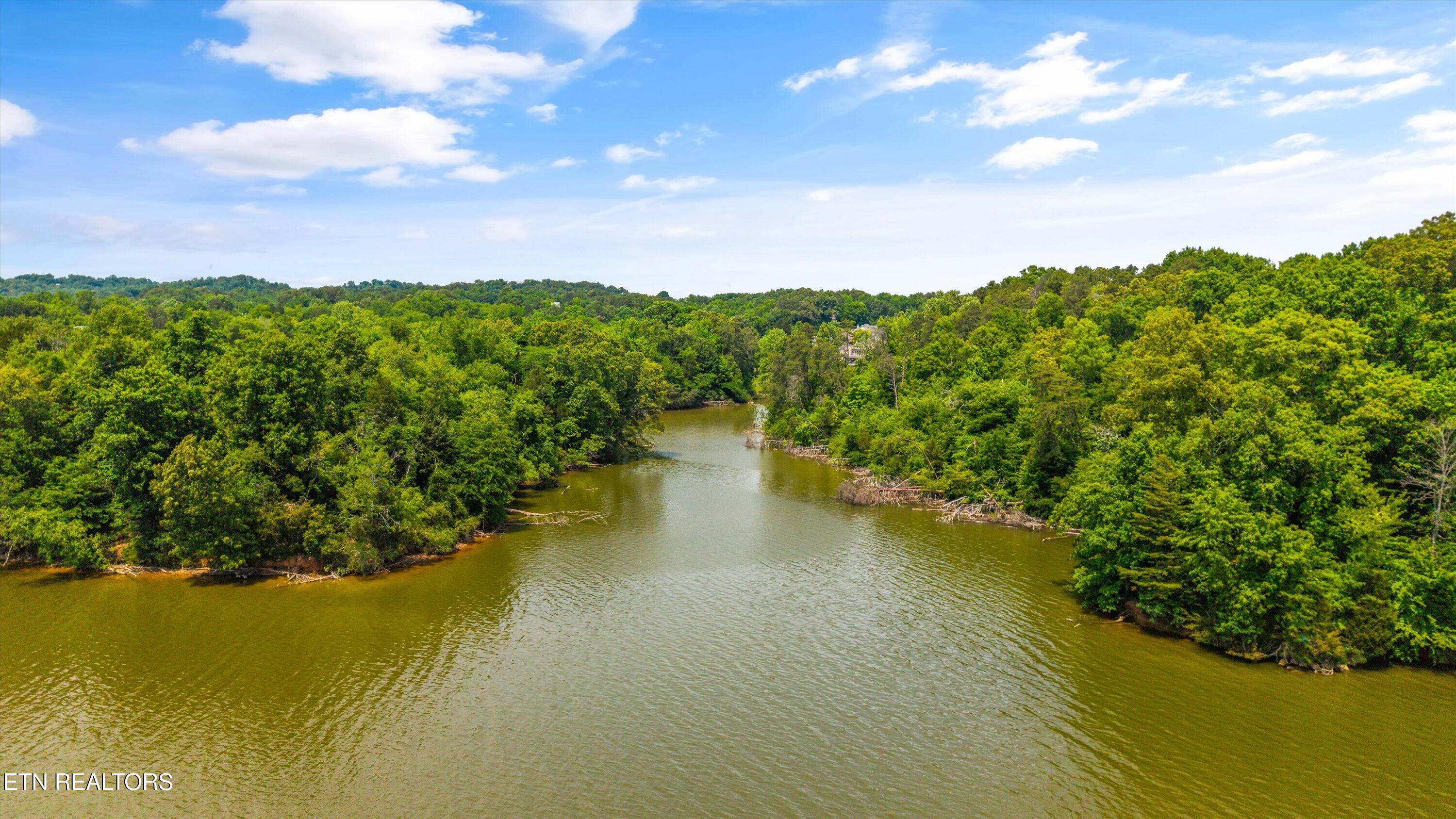 2525 Woodland Reserve Lane Knoxville TN 37919