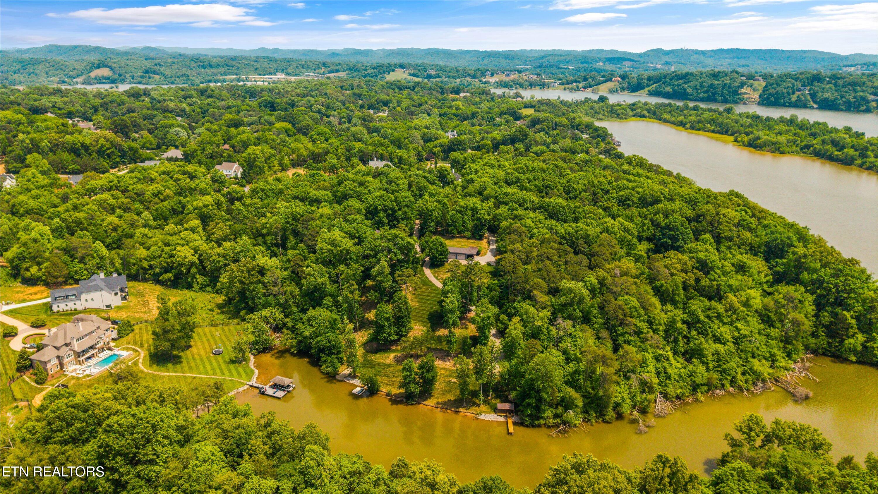 2525 Woodland Reserve Lane Knoxville TN 37919