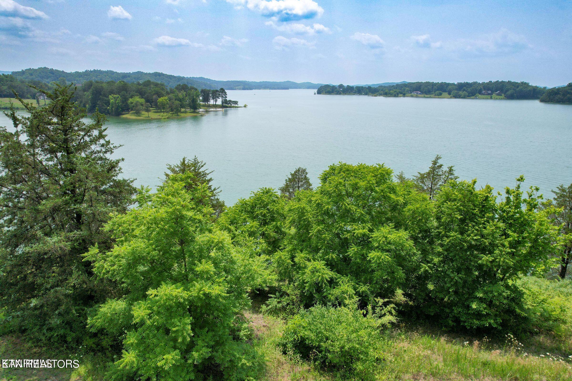 2751 Von Hill Road Dandridge TN 37725
