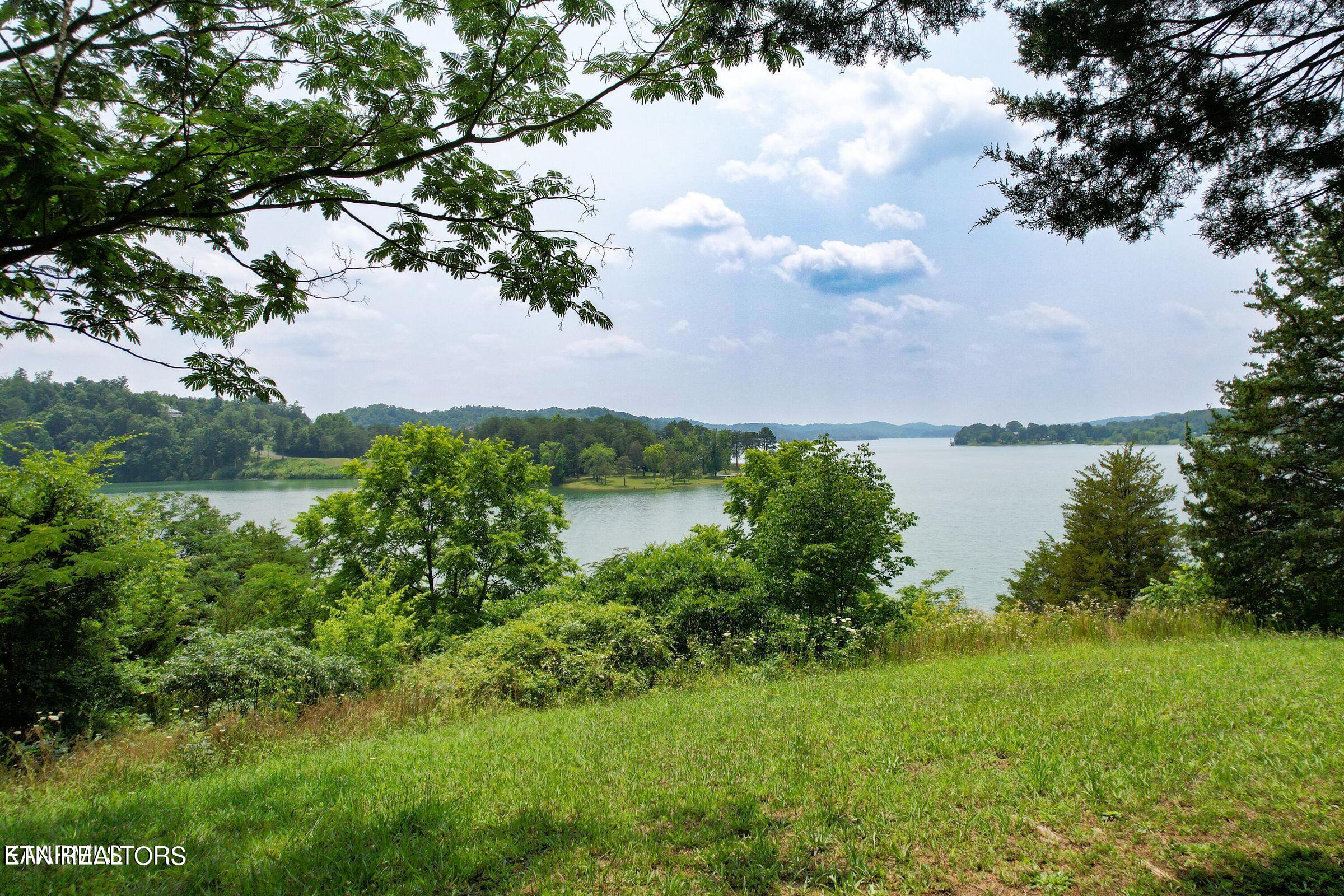 2751 Von Hill Road Dandridge TN 37725