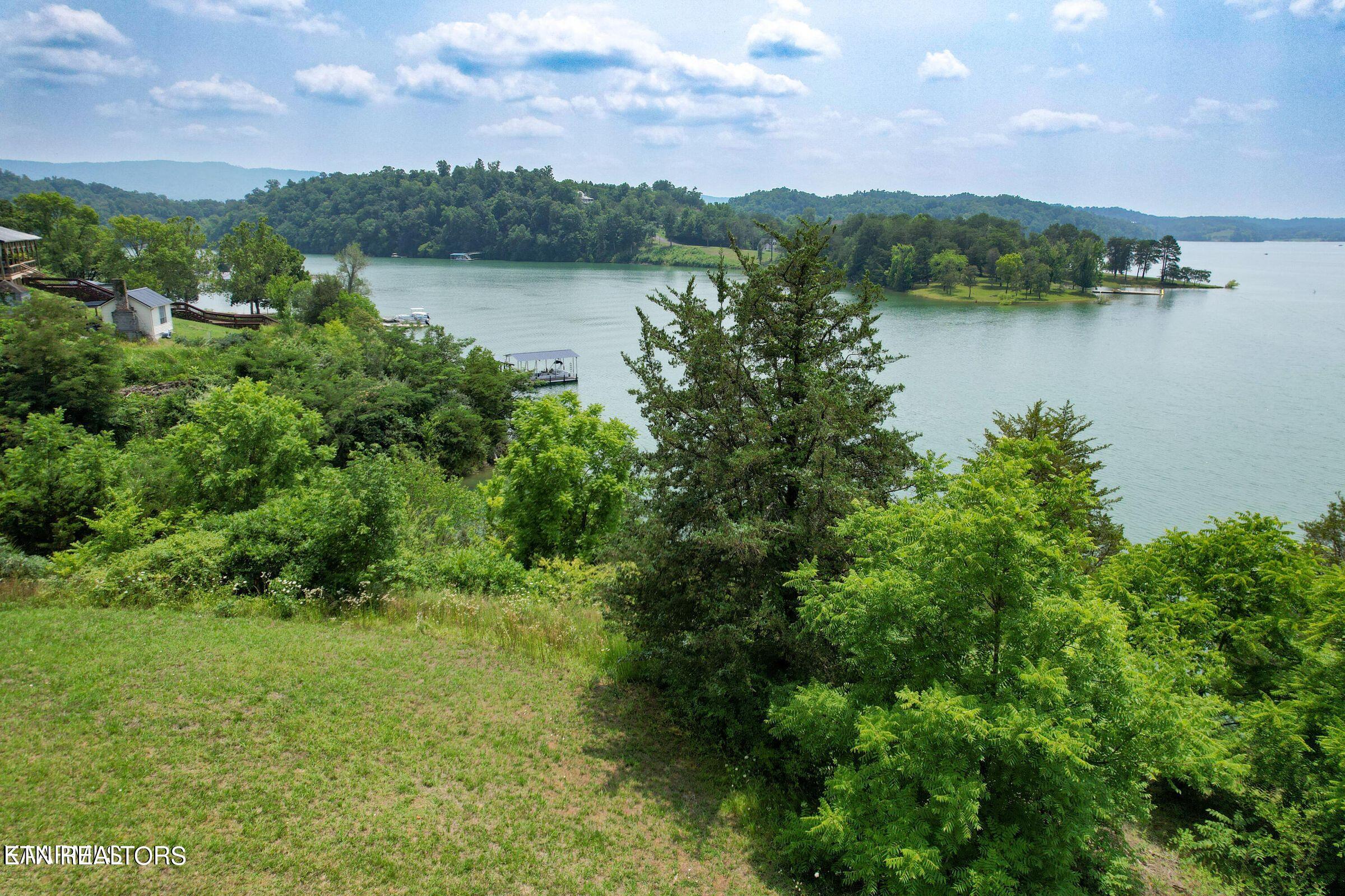 2751 Von Hill Road Dandridge TN 37725