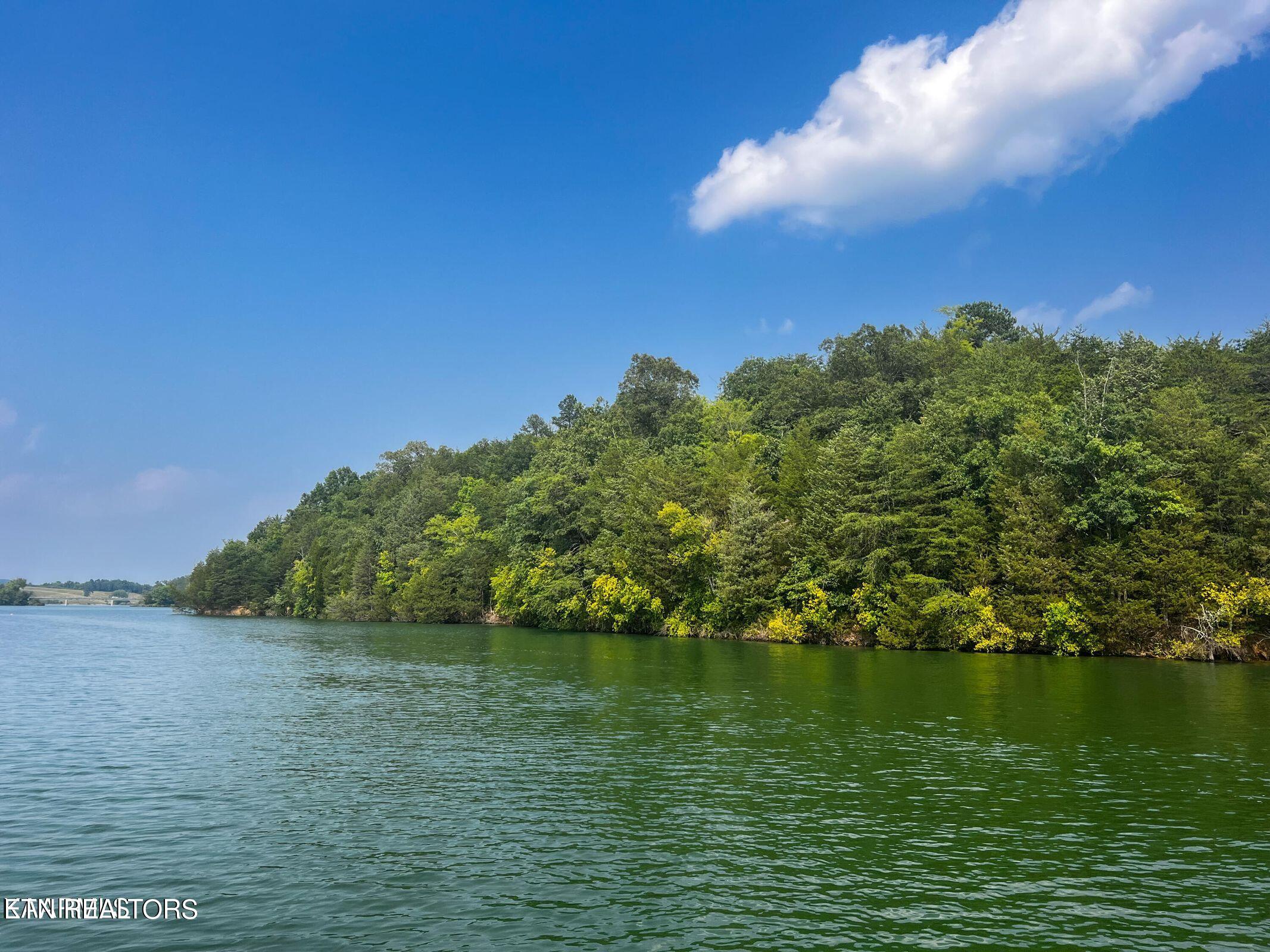 2751 Von Hill Road Dandridge TN 37725