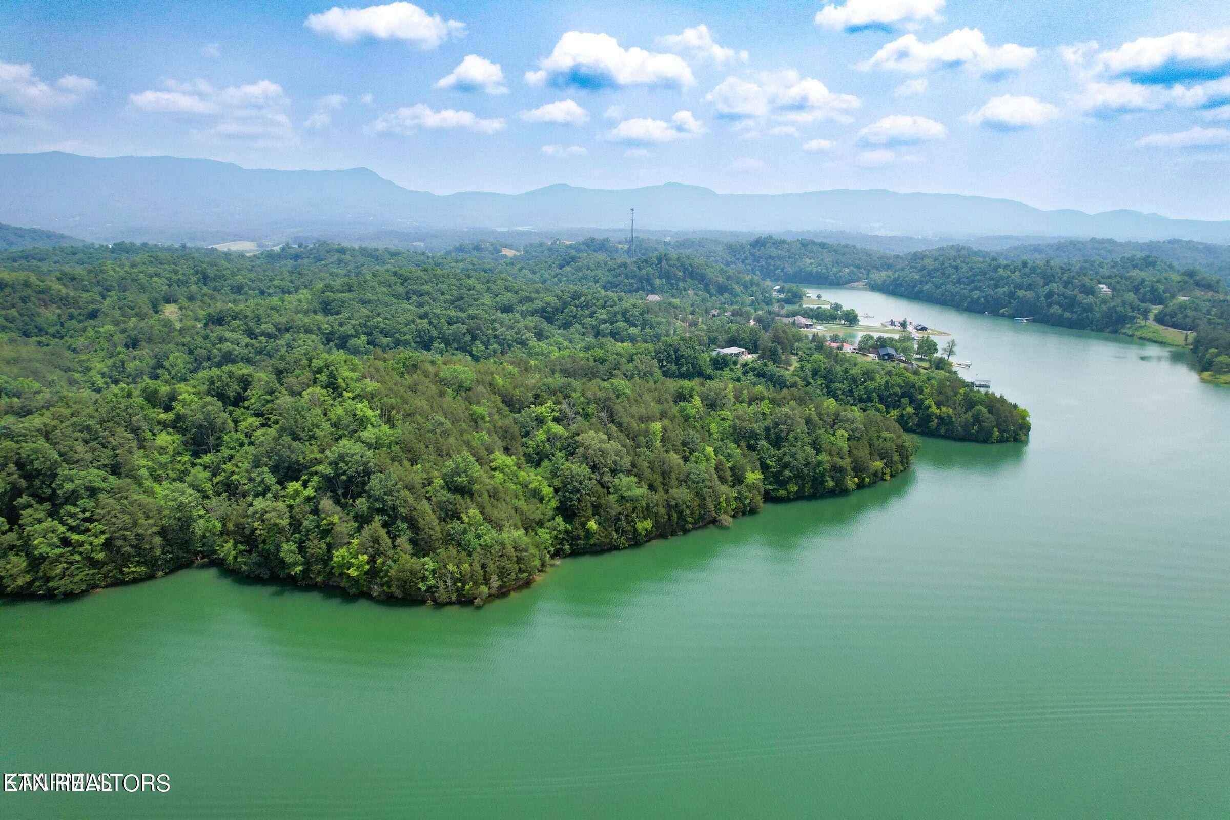 2751 Von Hill Road Dandridge TN 37725