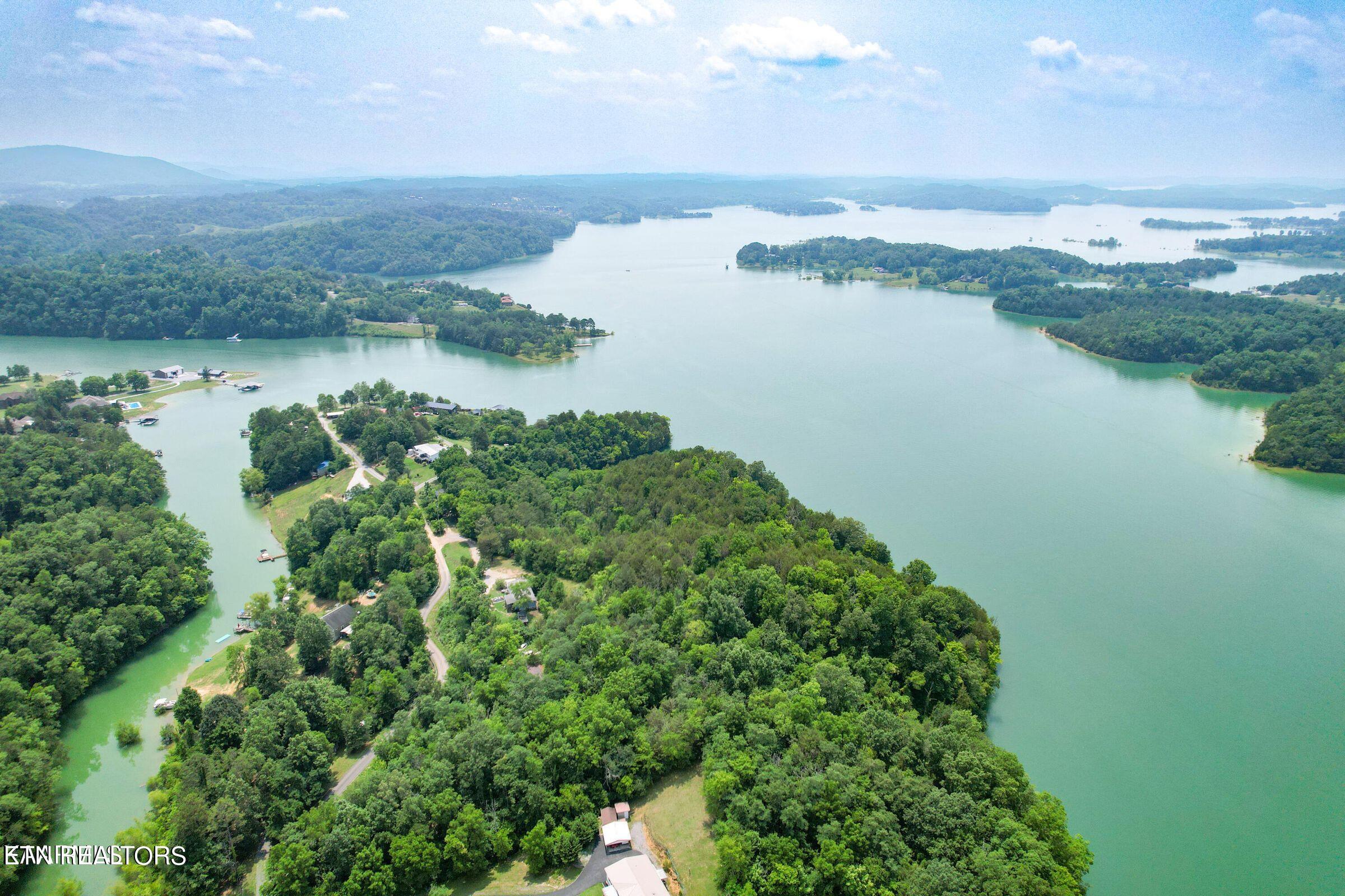 2751 Von Hill Road Dandridge TN 37725