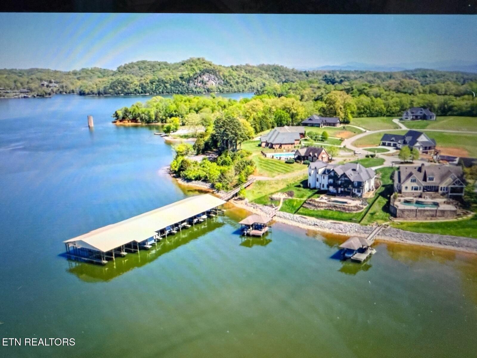 Promontory Point Louisville TN 37777