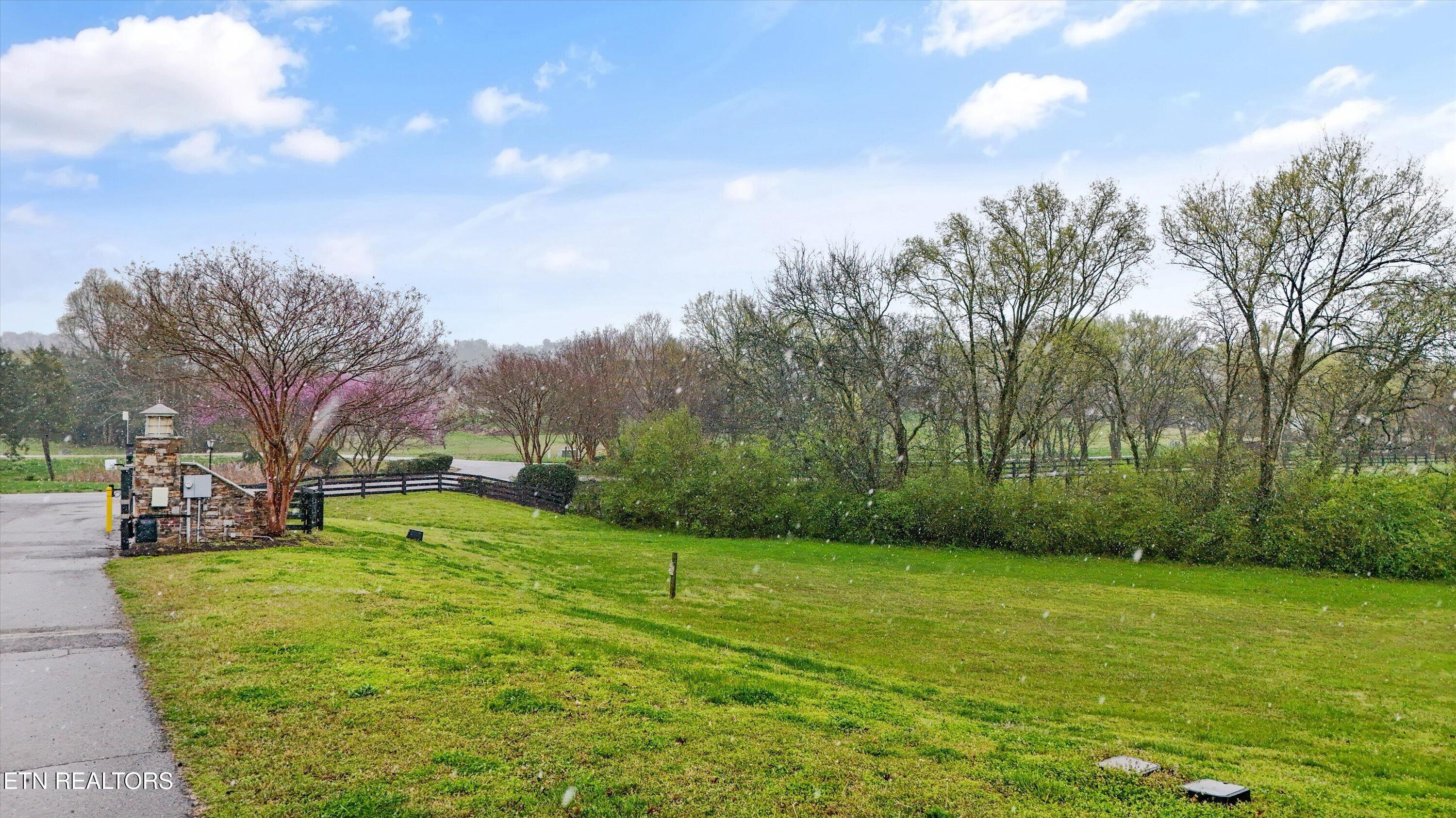 Promontory Point Louisville TN 37777