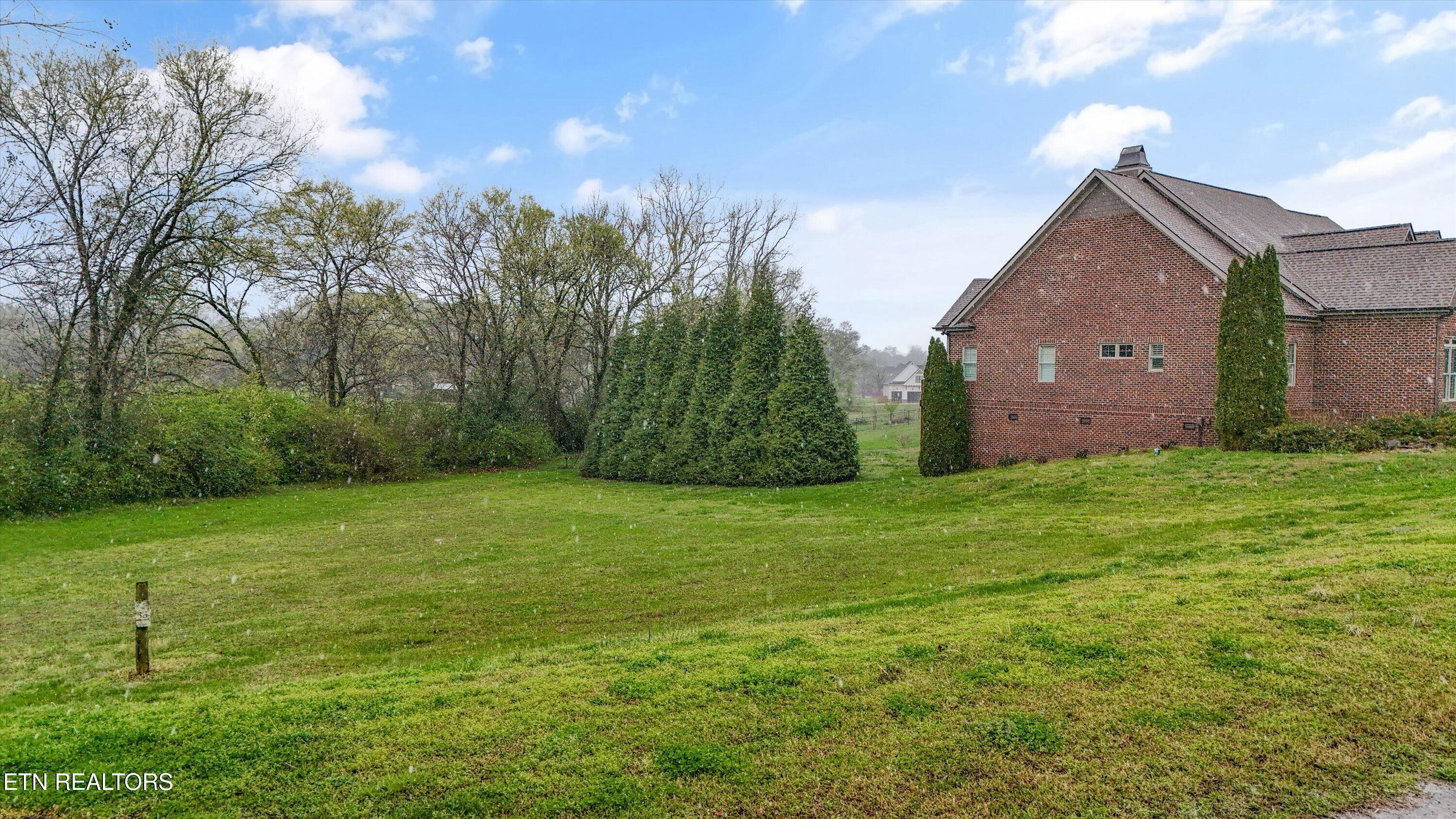 Promontory Point Louisville TN 37777