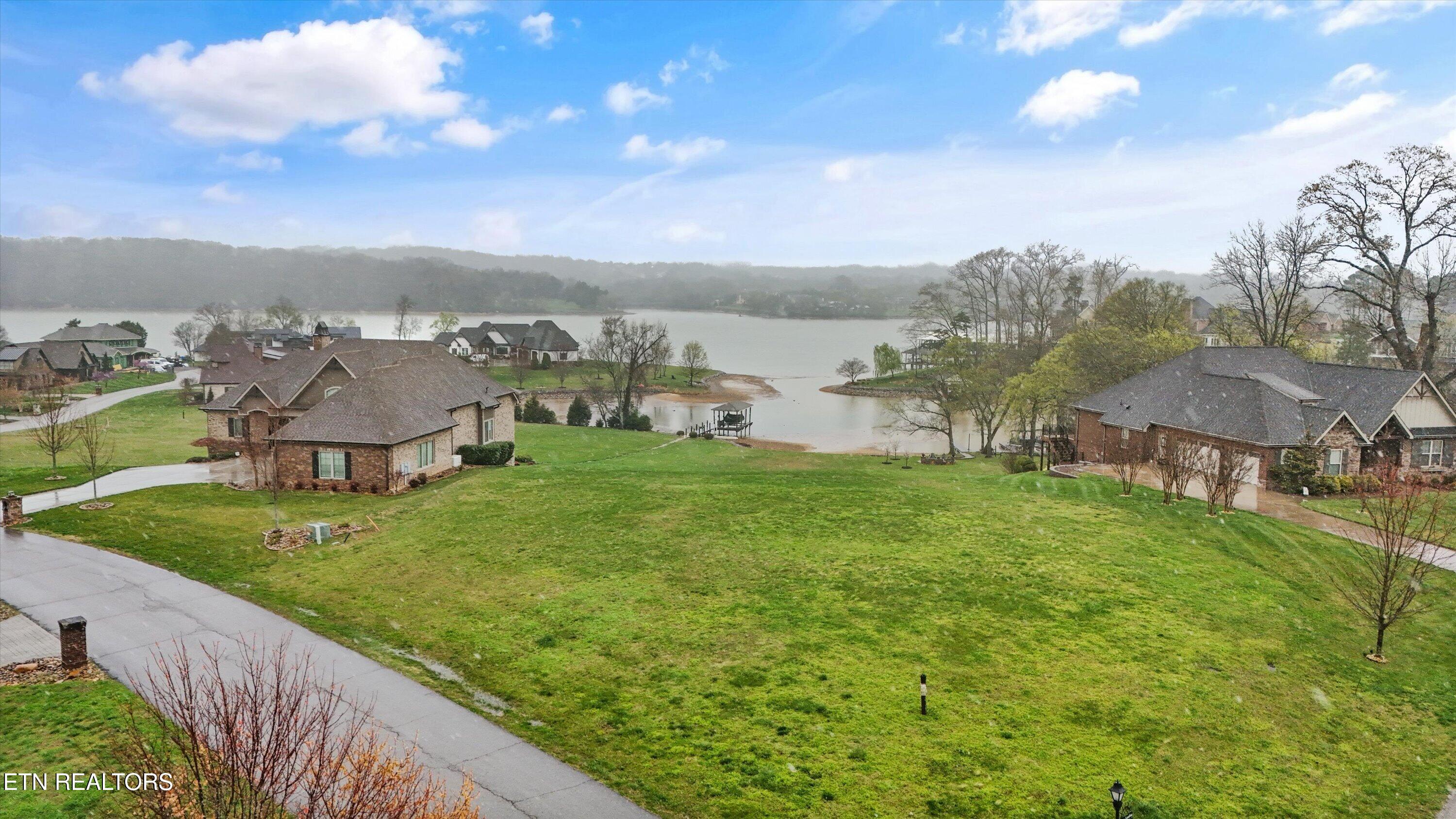 Promontory Point Louisville TN 37777