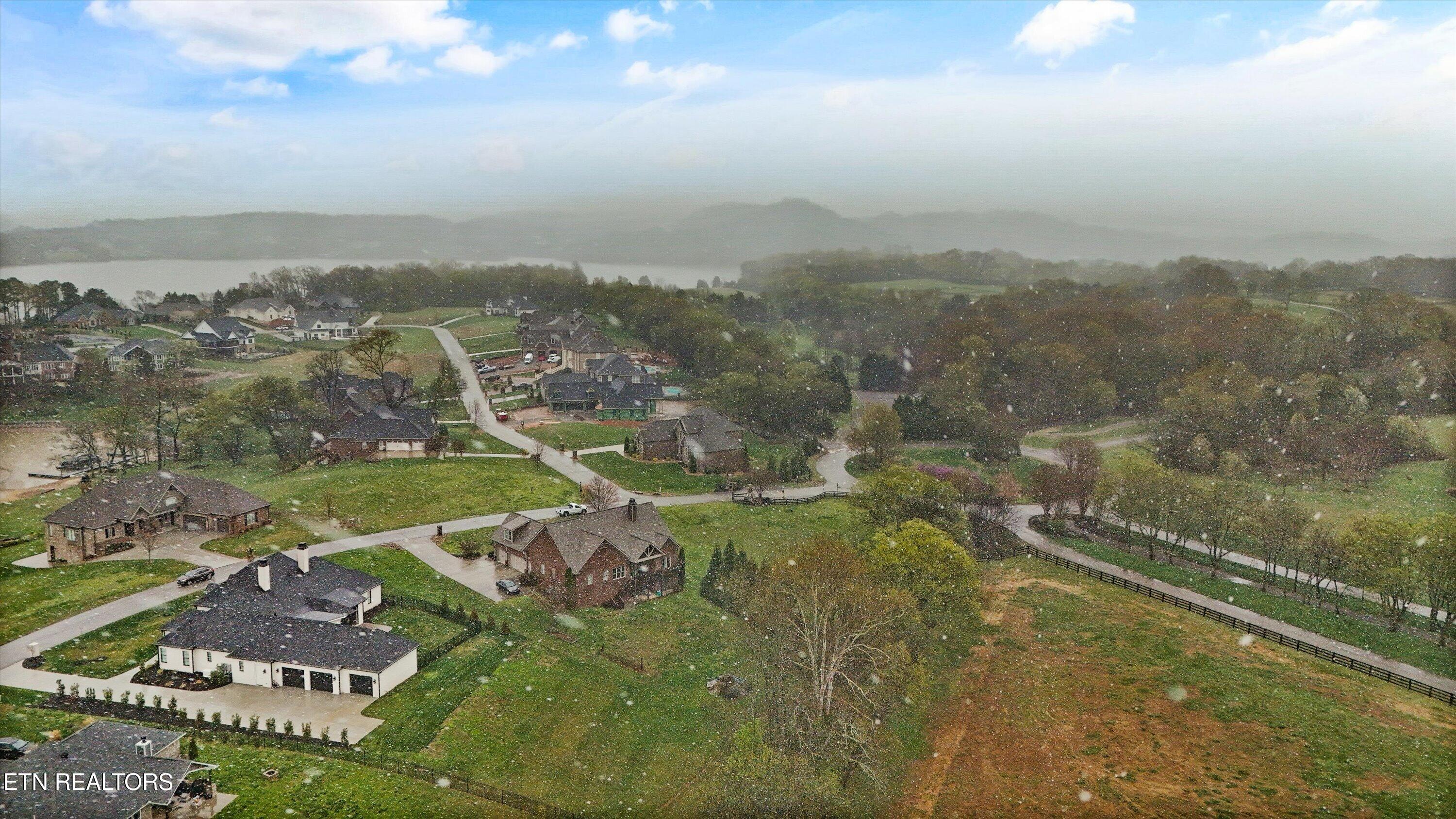 Promontory Point Louisville TN 37777