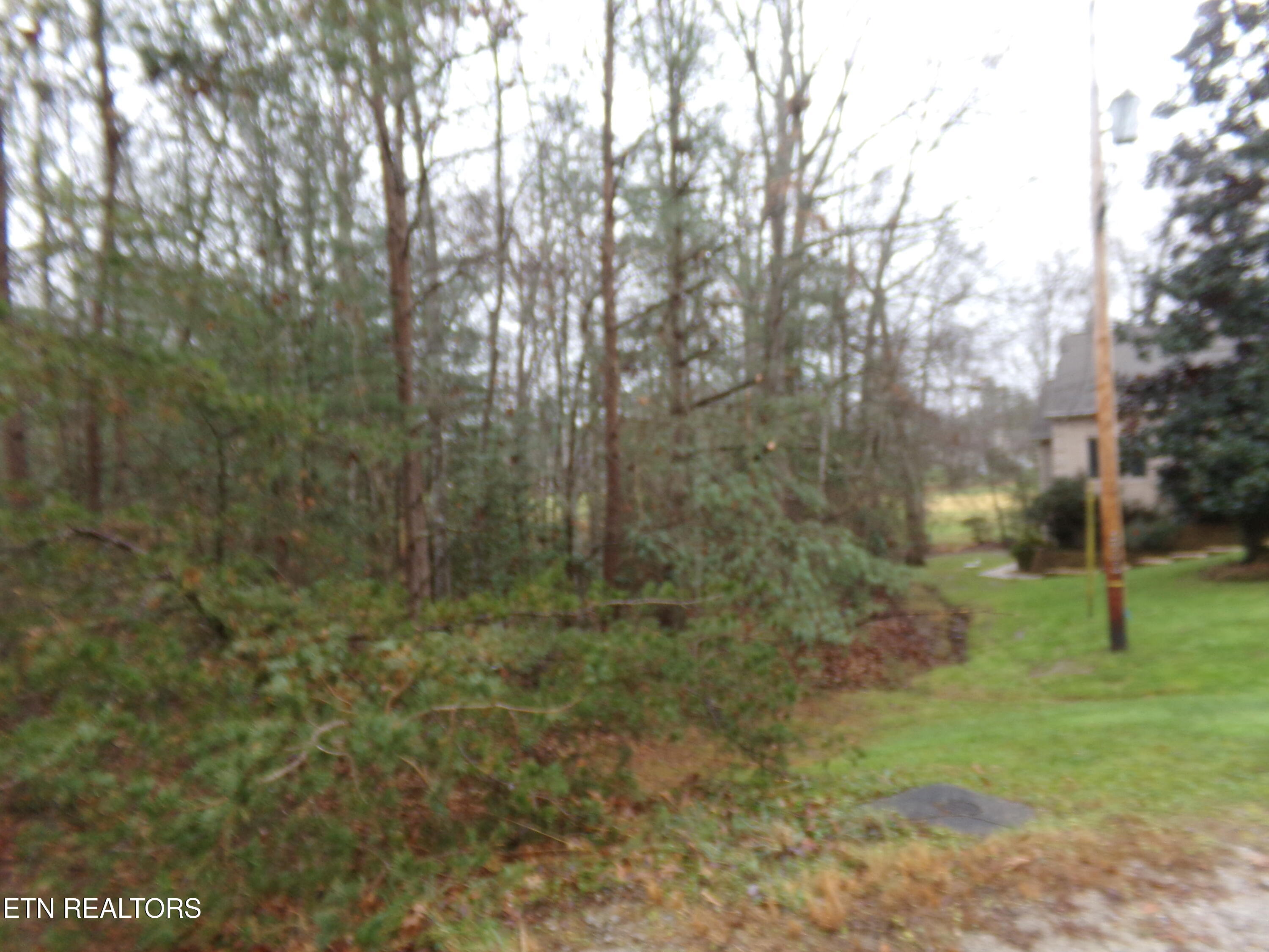 15 Kenwood Court Crossville TN 38558