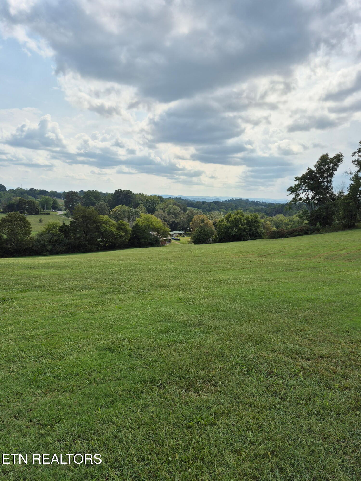 253 Old Christianburg Road Madisonville TN 37354