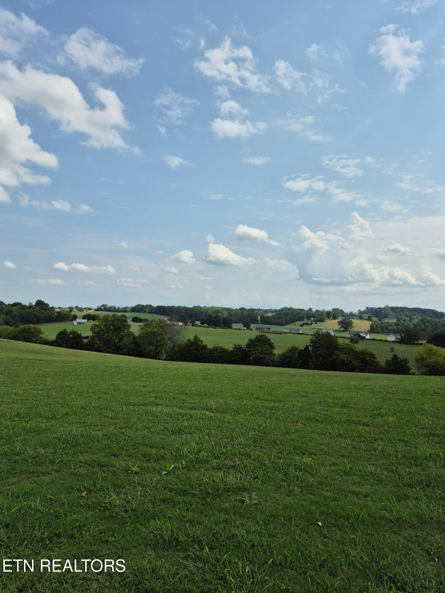 253 Old Christianburg Road Madisonville TN 37354