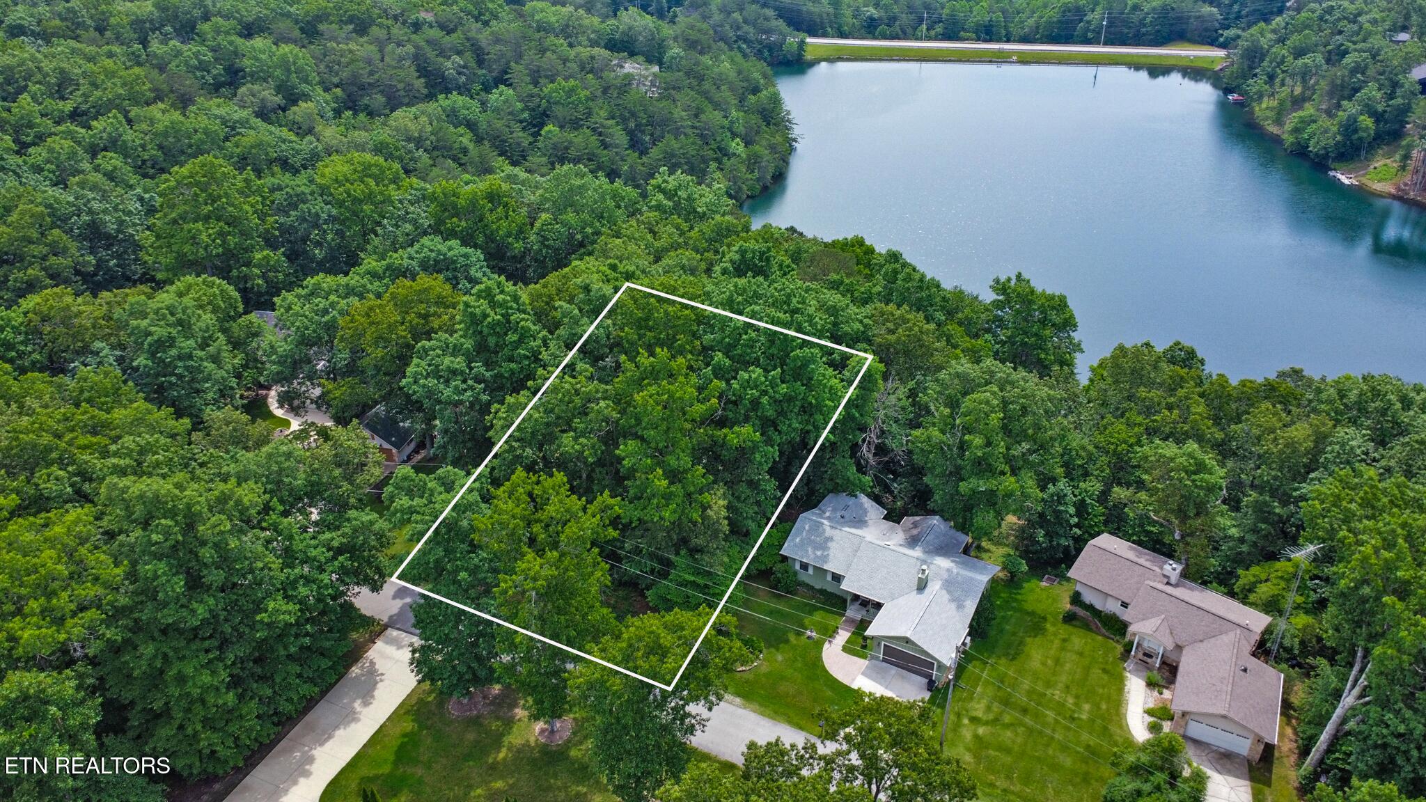 23 Brambleton Court Crossville TN 38558