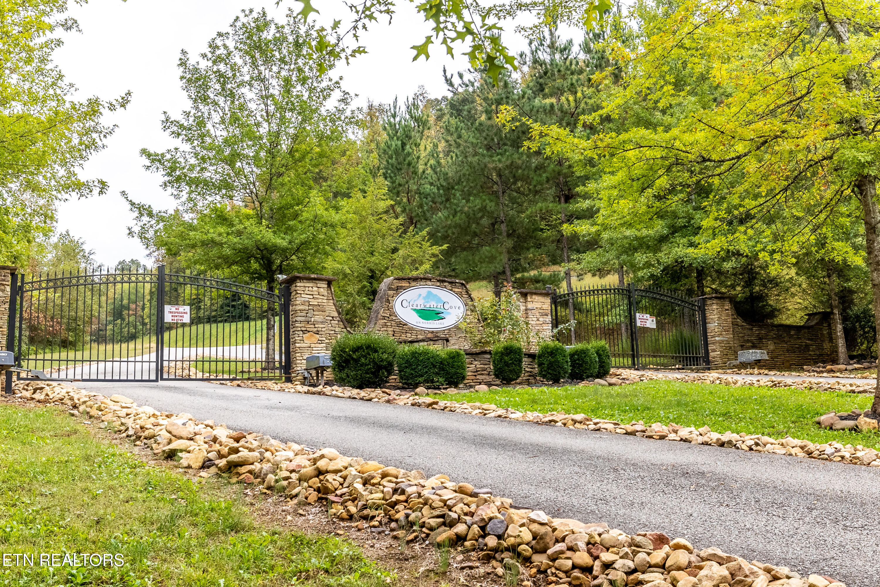 113 Laurel Way Lafollette TN 37766
