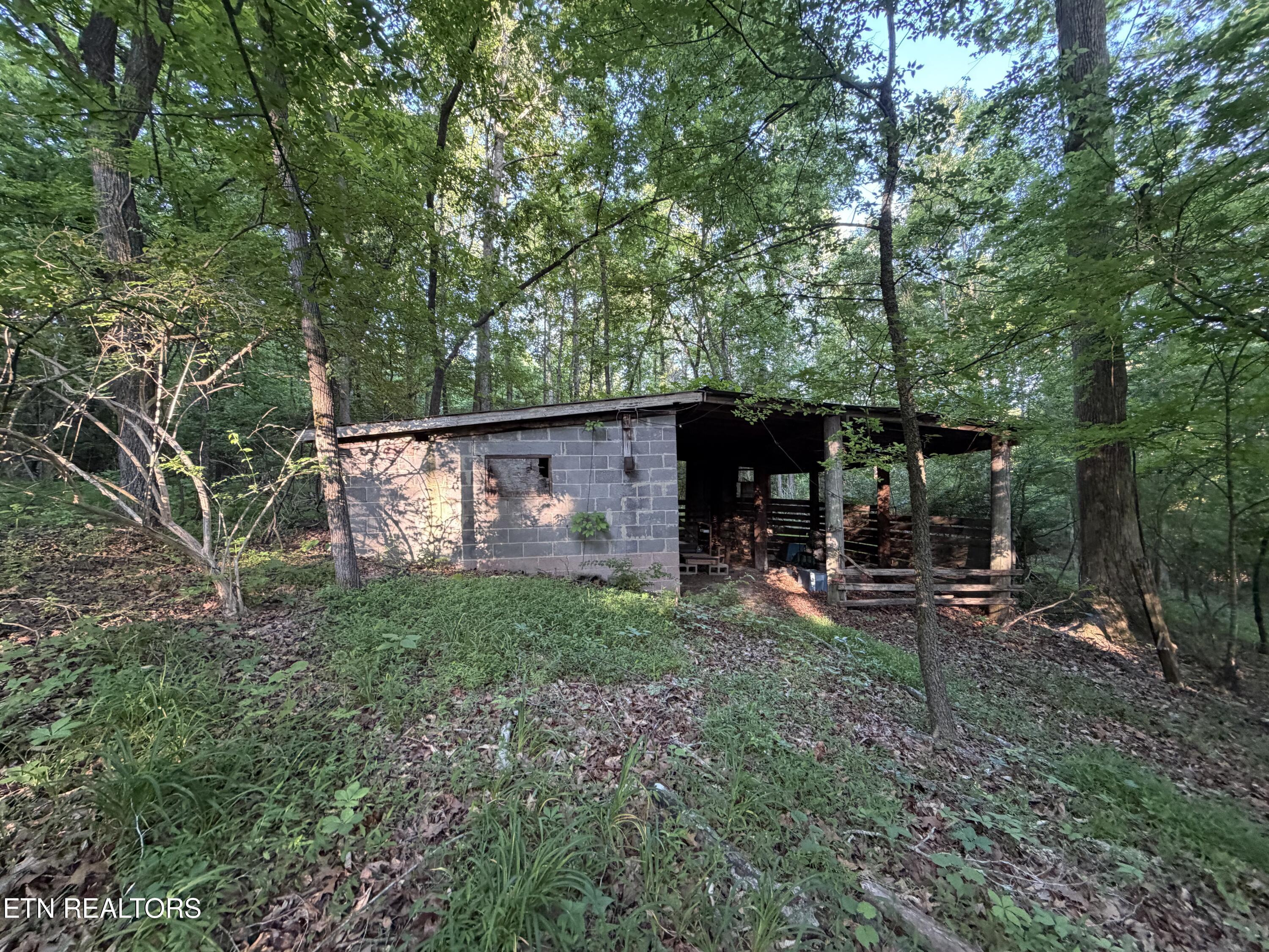 White Wing Road Lenoir City TN 37771