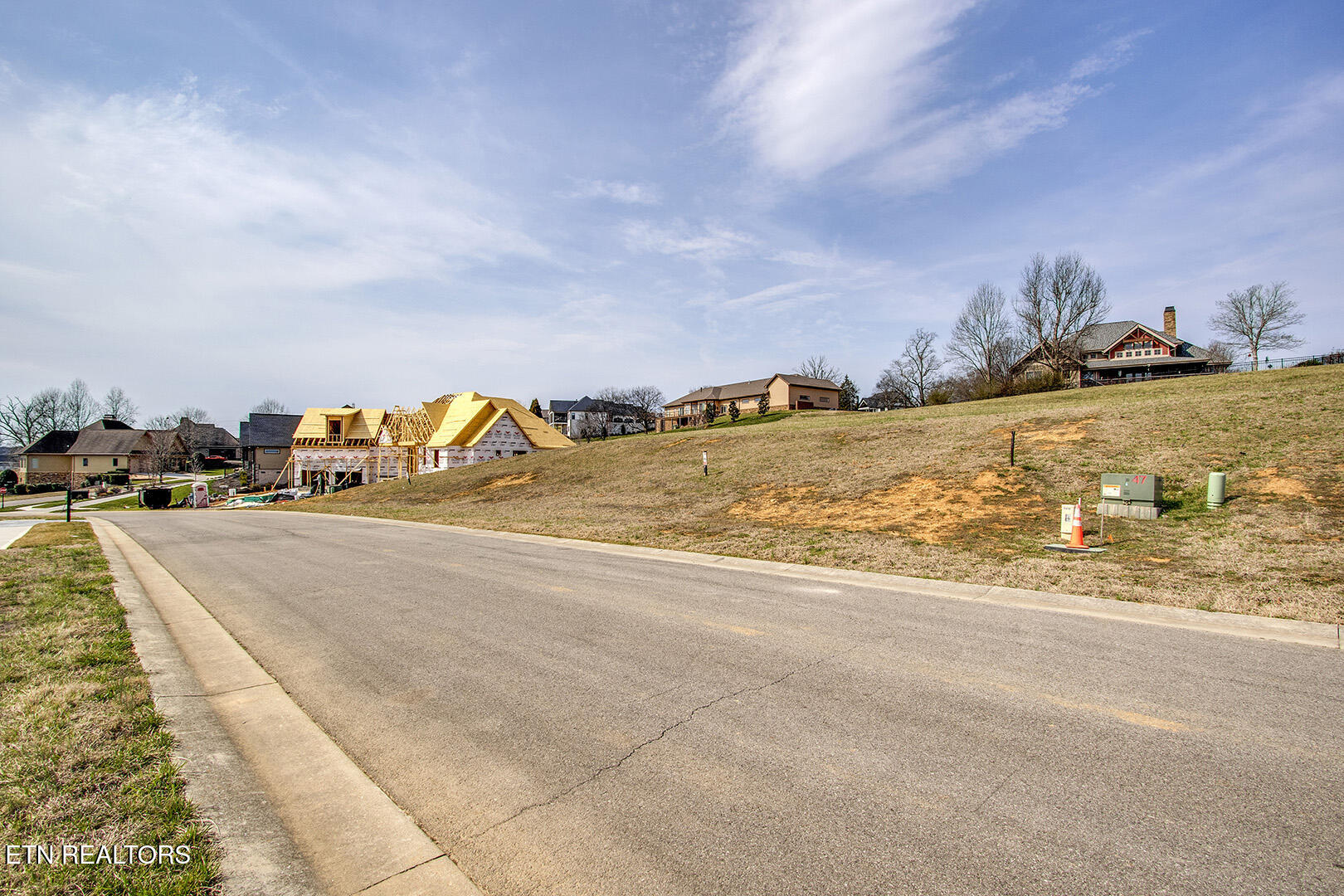 419 Hawks Bend Loudon TN 37774