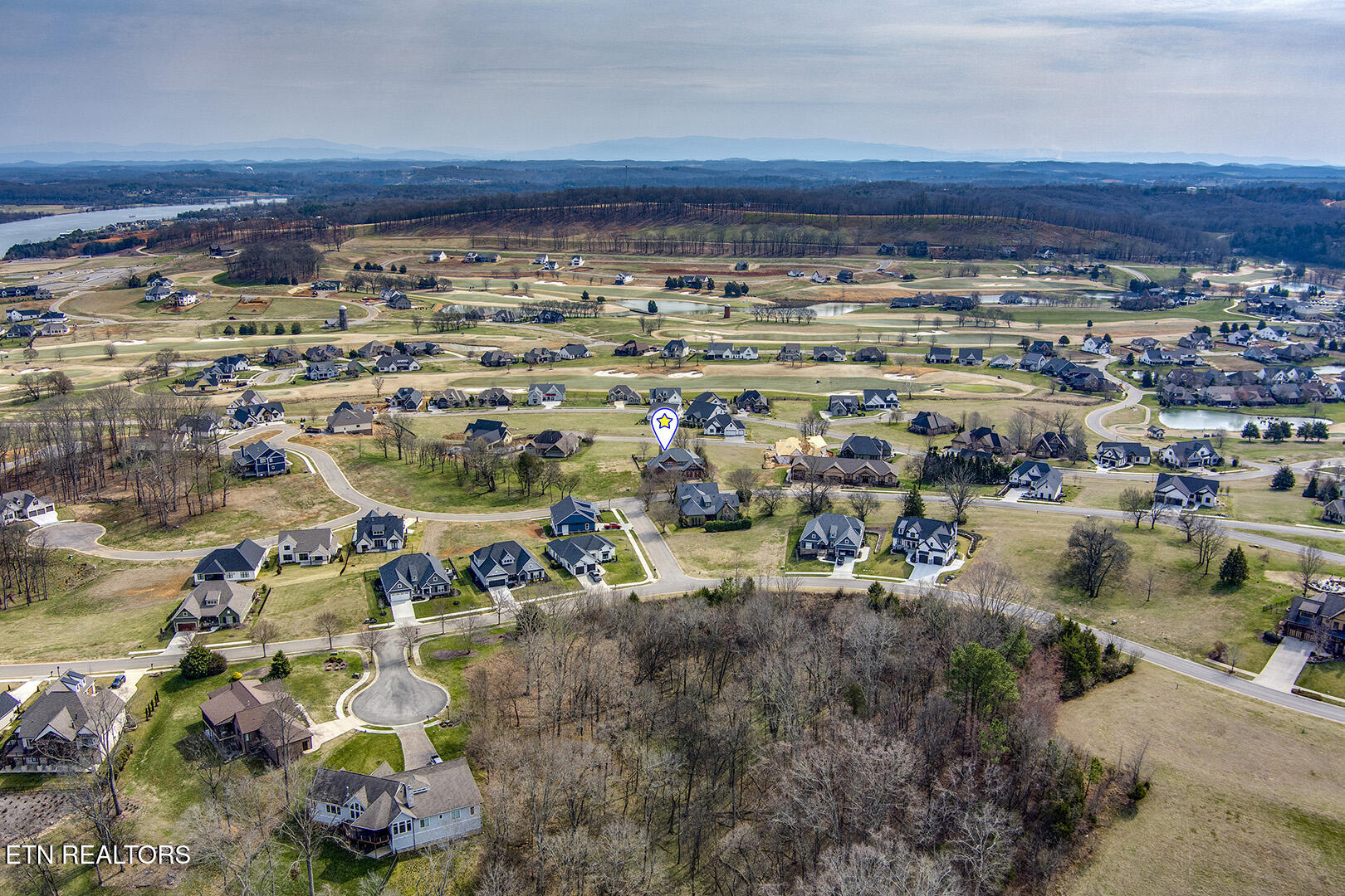 419 Hawks Bend Loudon TN 37774