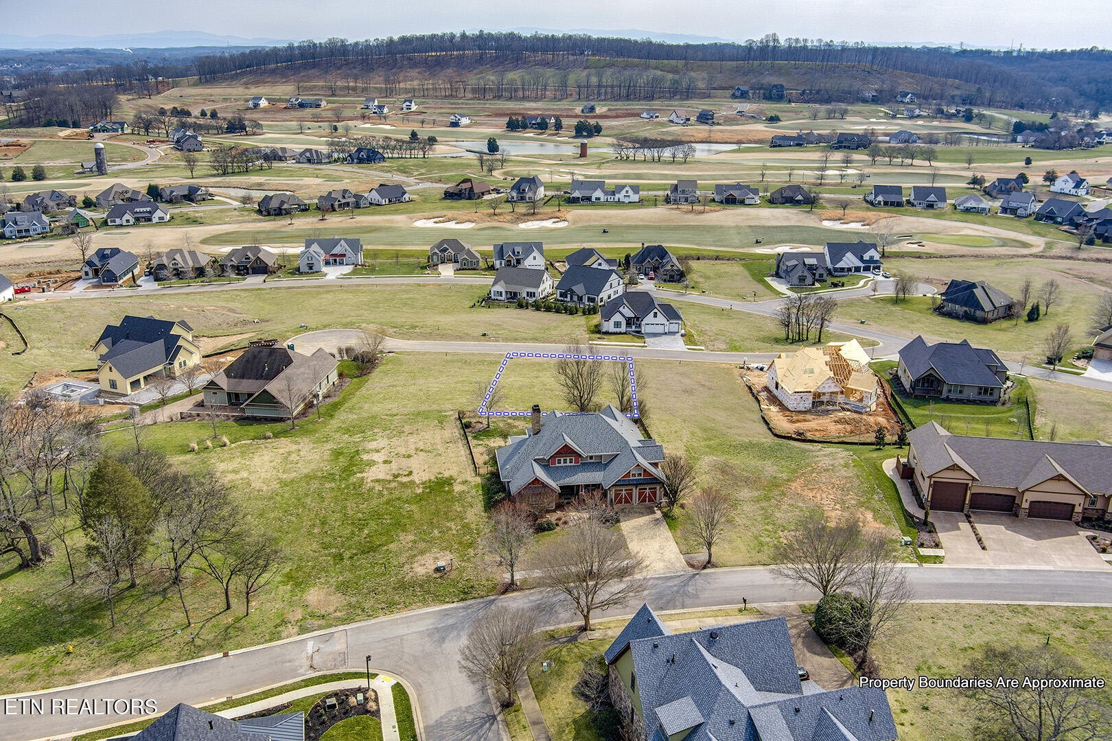 419 Hawks Bend Loudon TN 37774