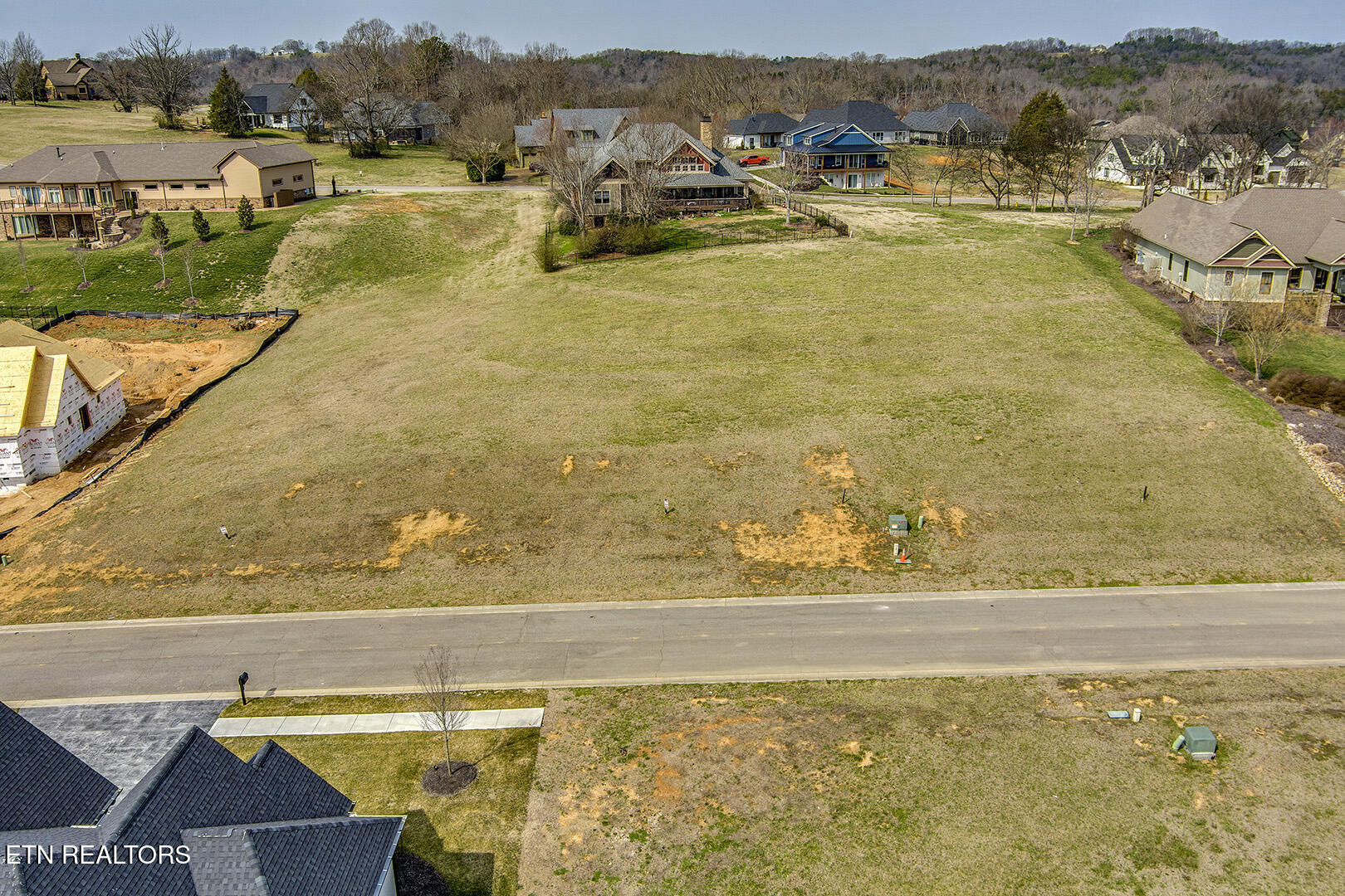 419 Hawks Bend Loudon TN 37774