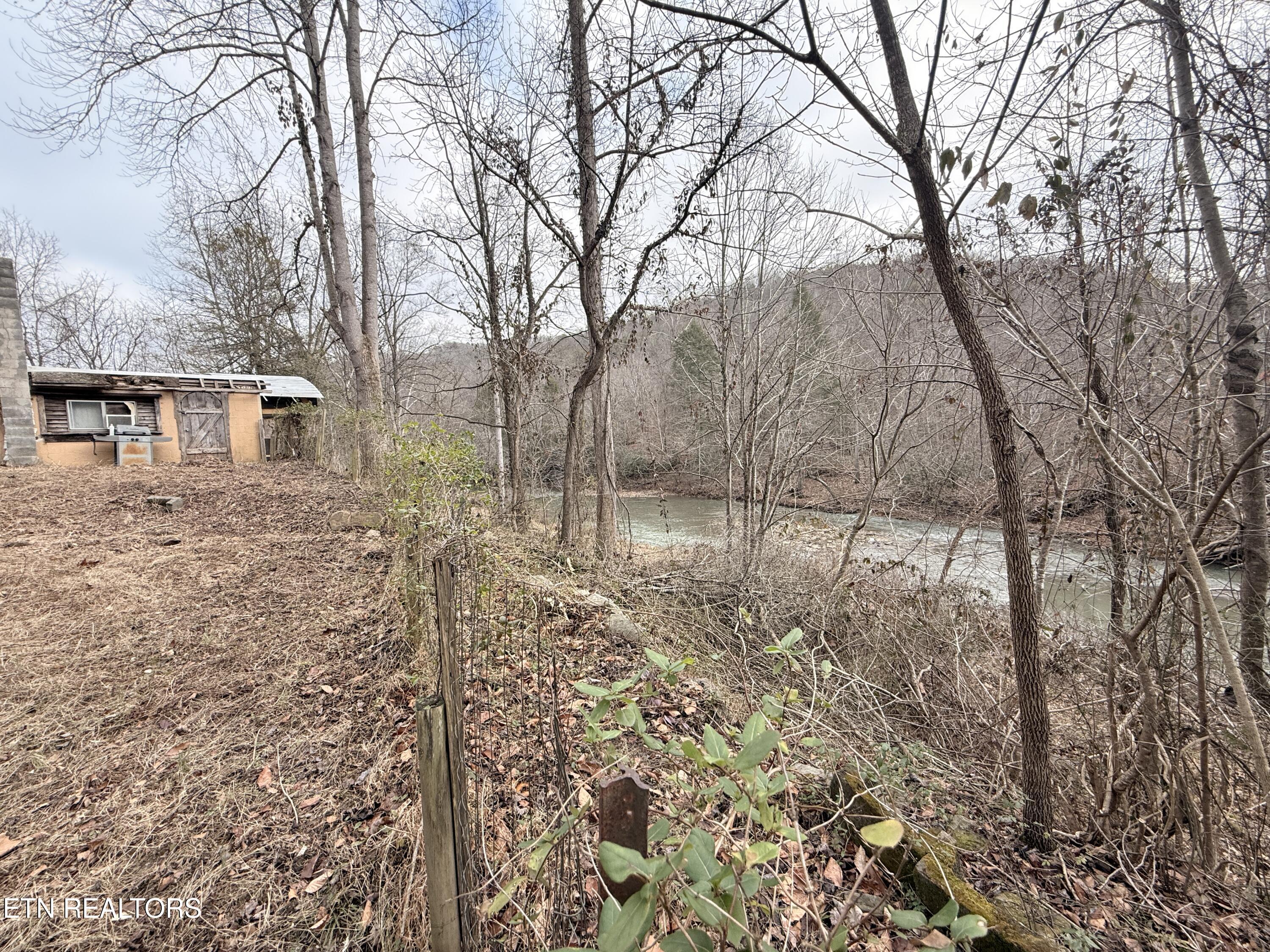 7063 Highway 25w Duff TN 37729