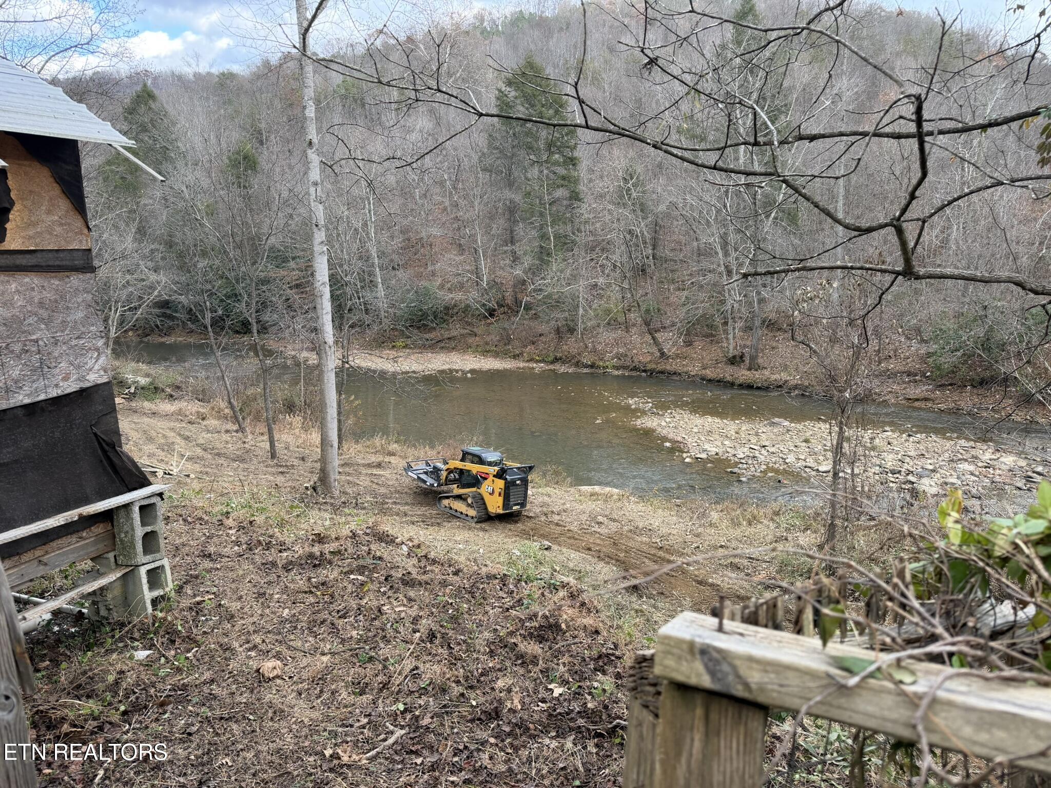 7063 Highway 25w Duff TN 37729