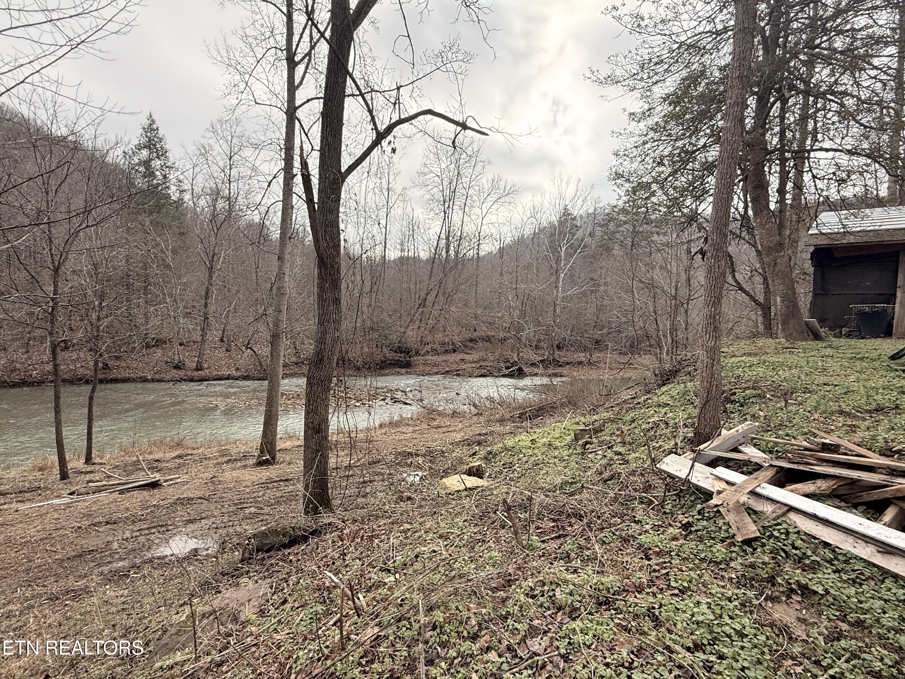 7063 Highway 25w Duff TN 37729