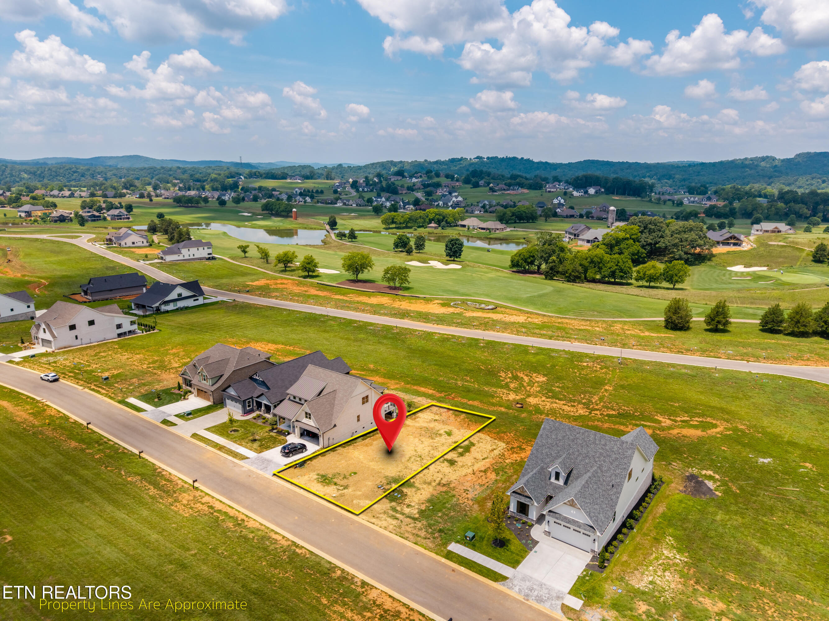 1462 Black Bear Circle Loudon TN 37774