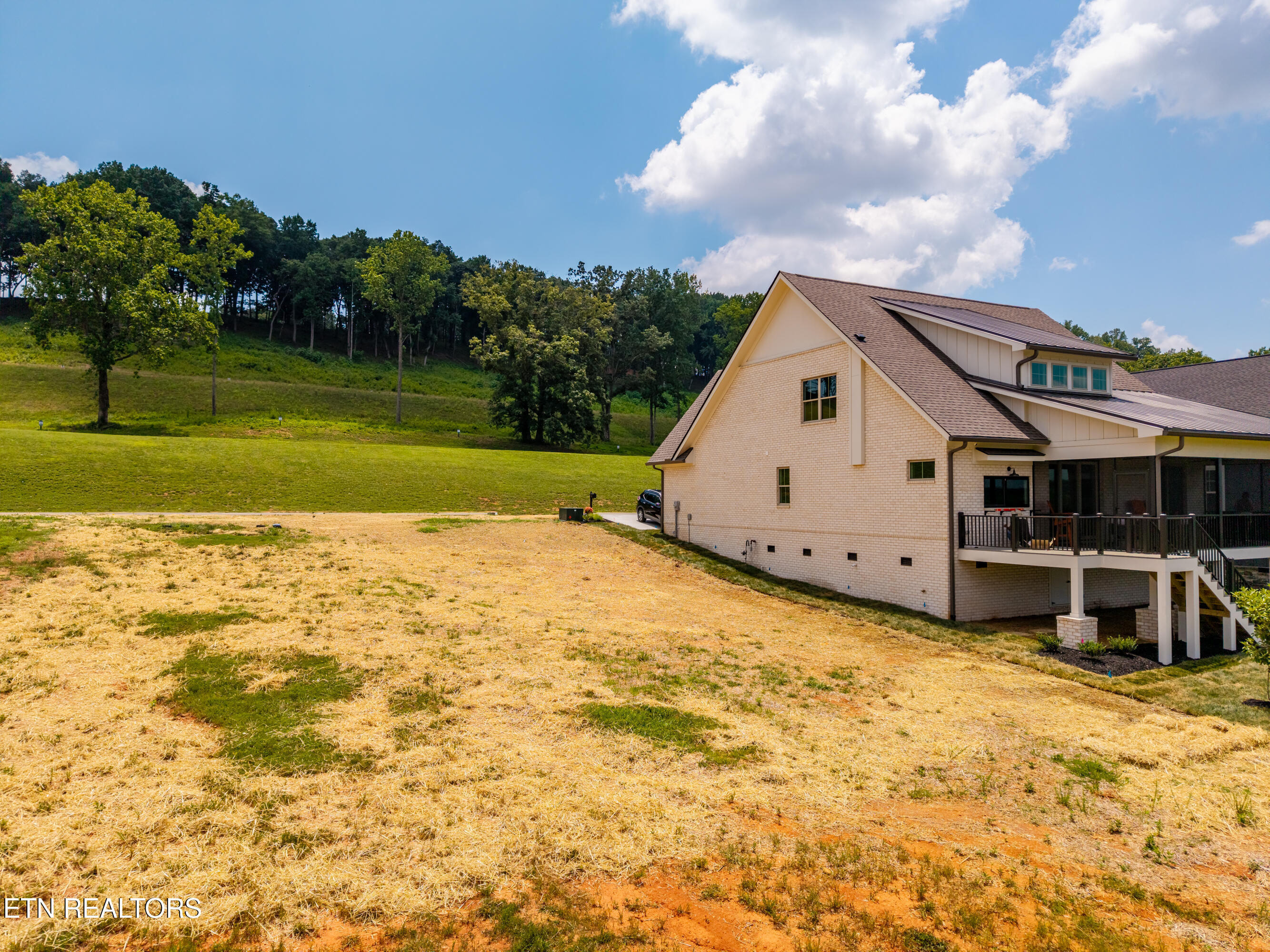 1462 Black Bear Circle Loudon TN 37774