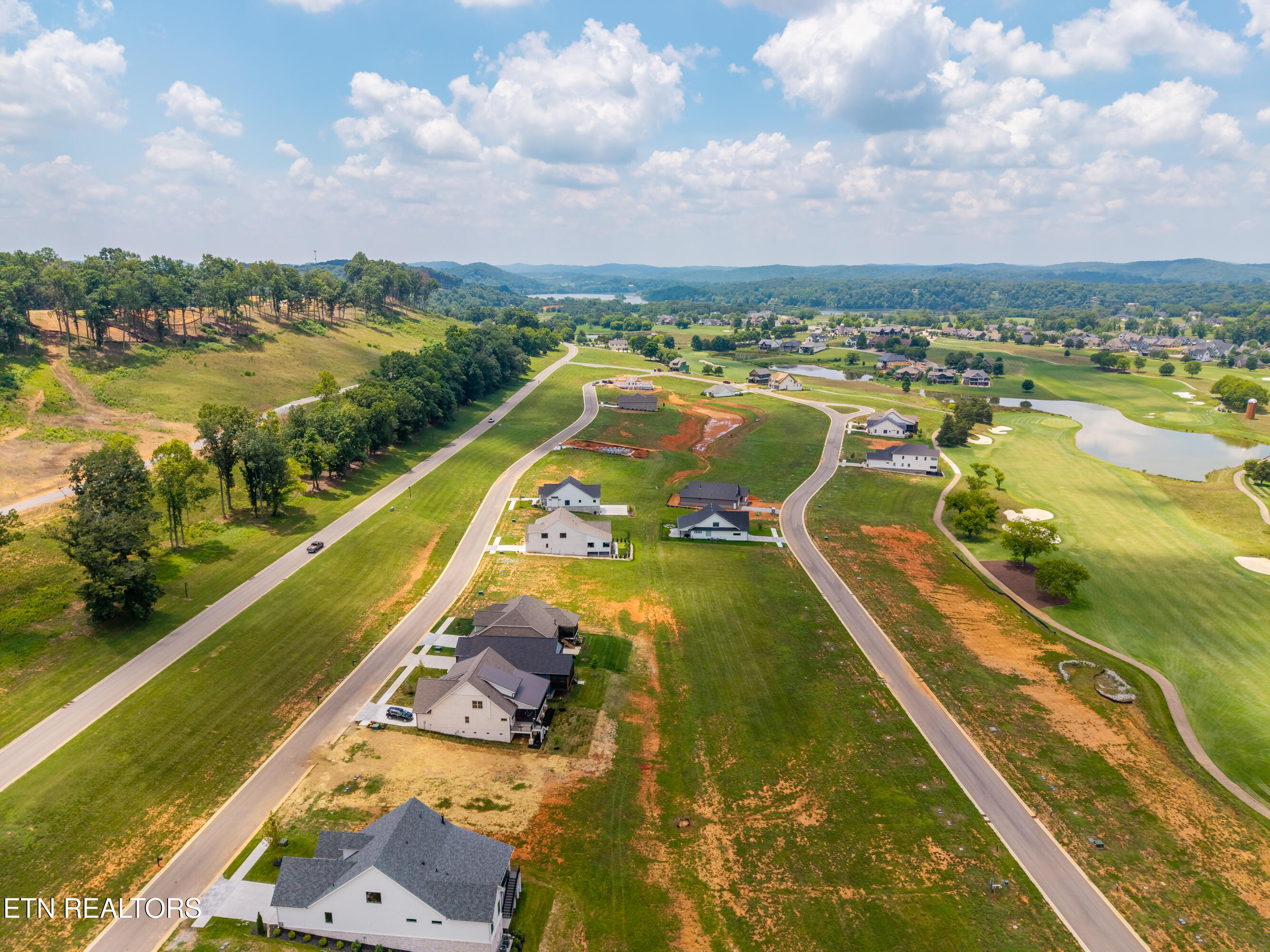 1462 Black Bear Circle Loudon TN 37774