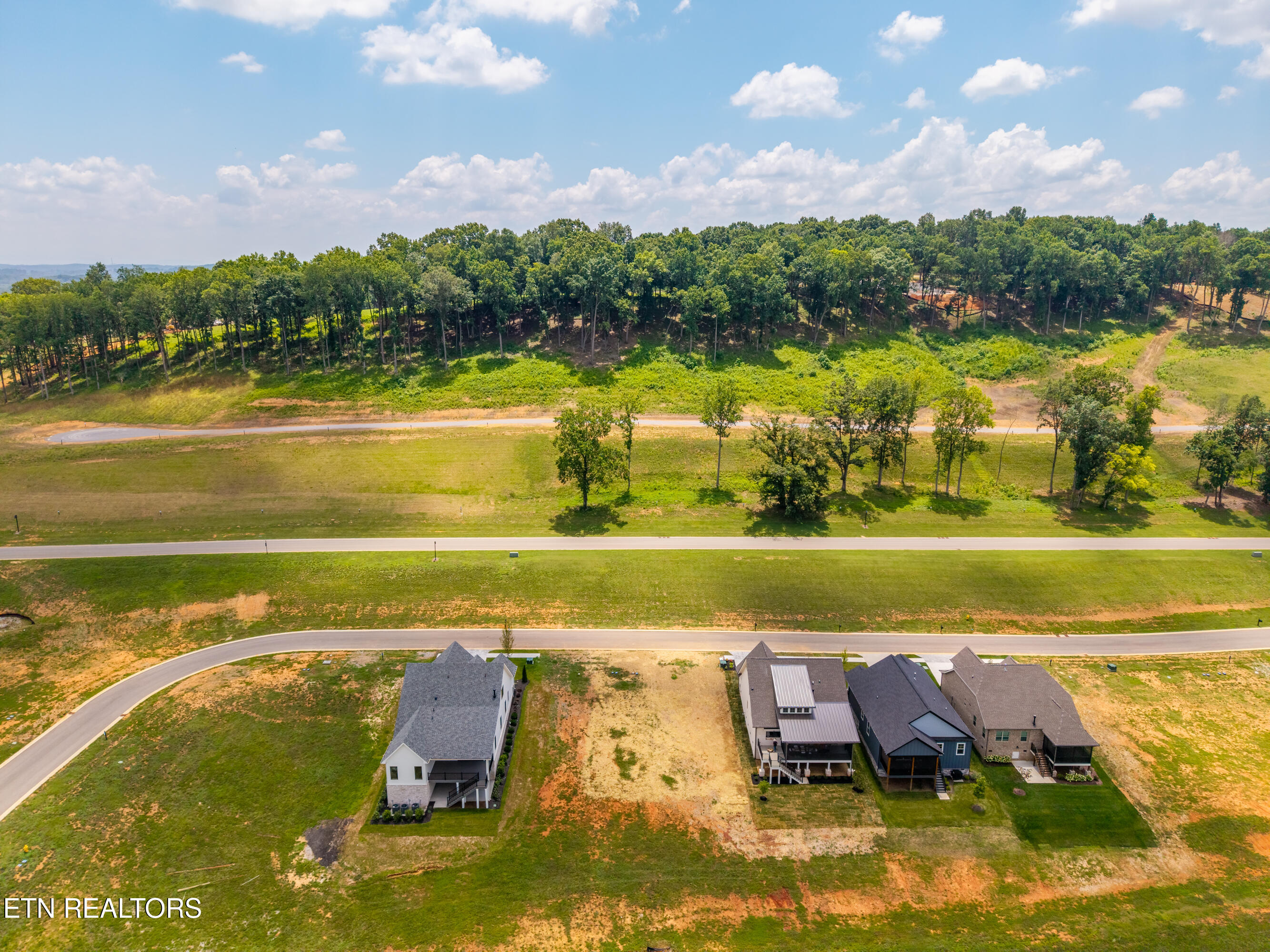 1462 Black Bear Circle Loudon TN 37774