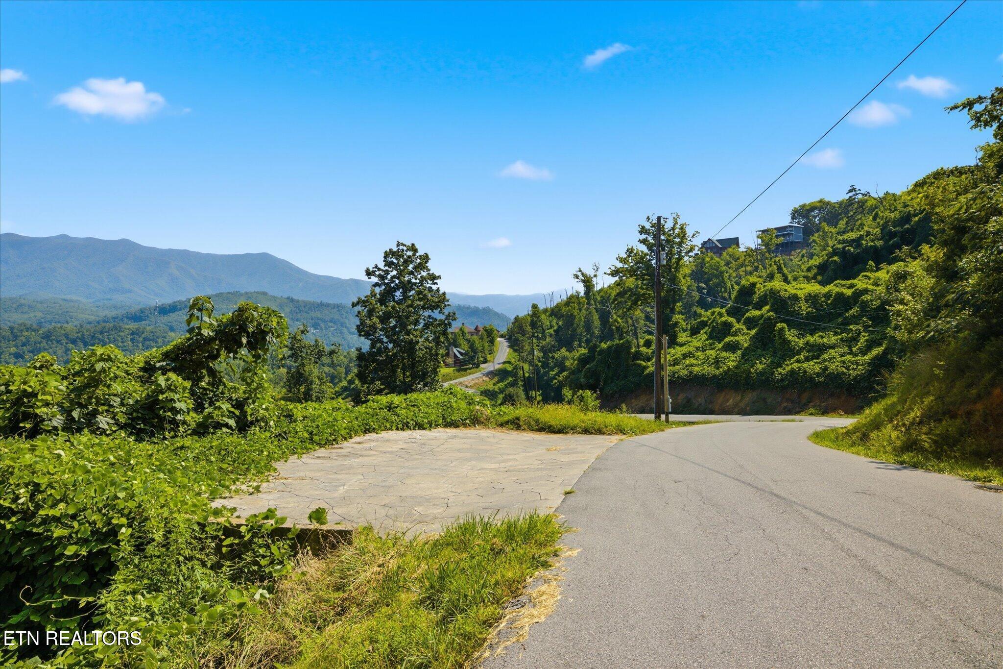 812 Beanstalk Court Gatlinburg TN 37738