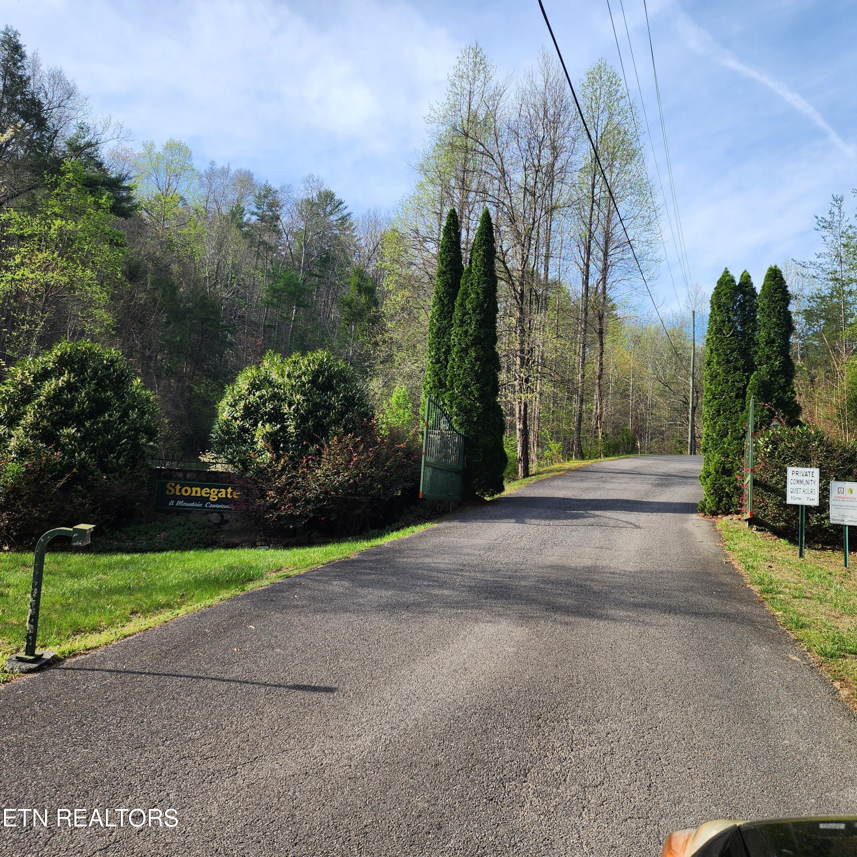 116 Stonegate Way Townsend TN 37882