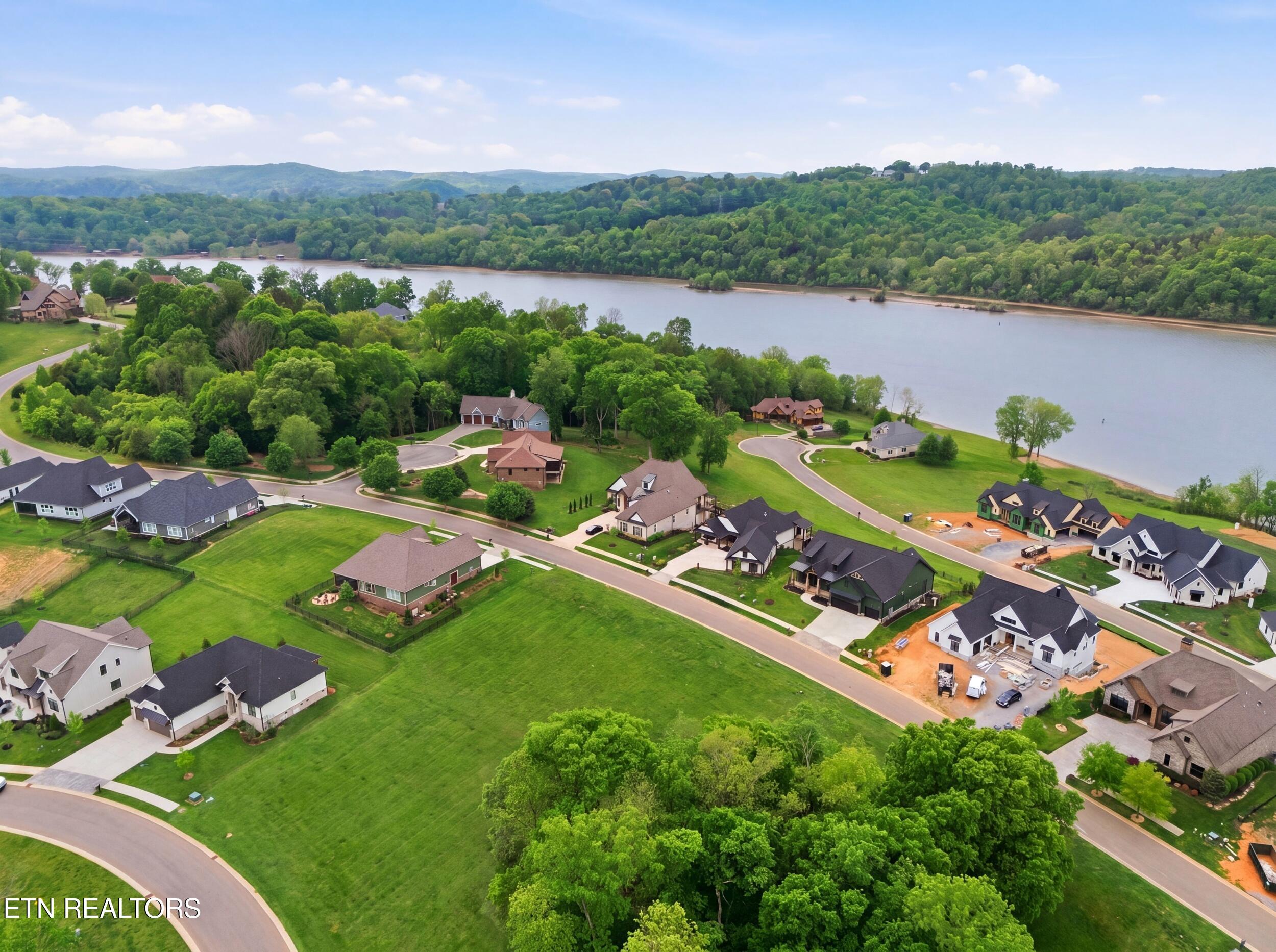 3852 Persimmon Ridge Loudon TN 37774