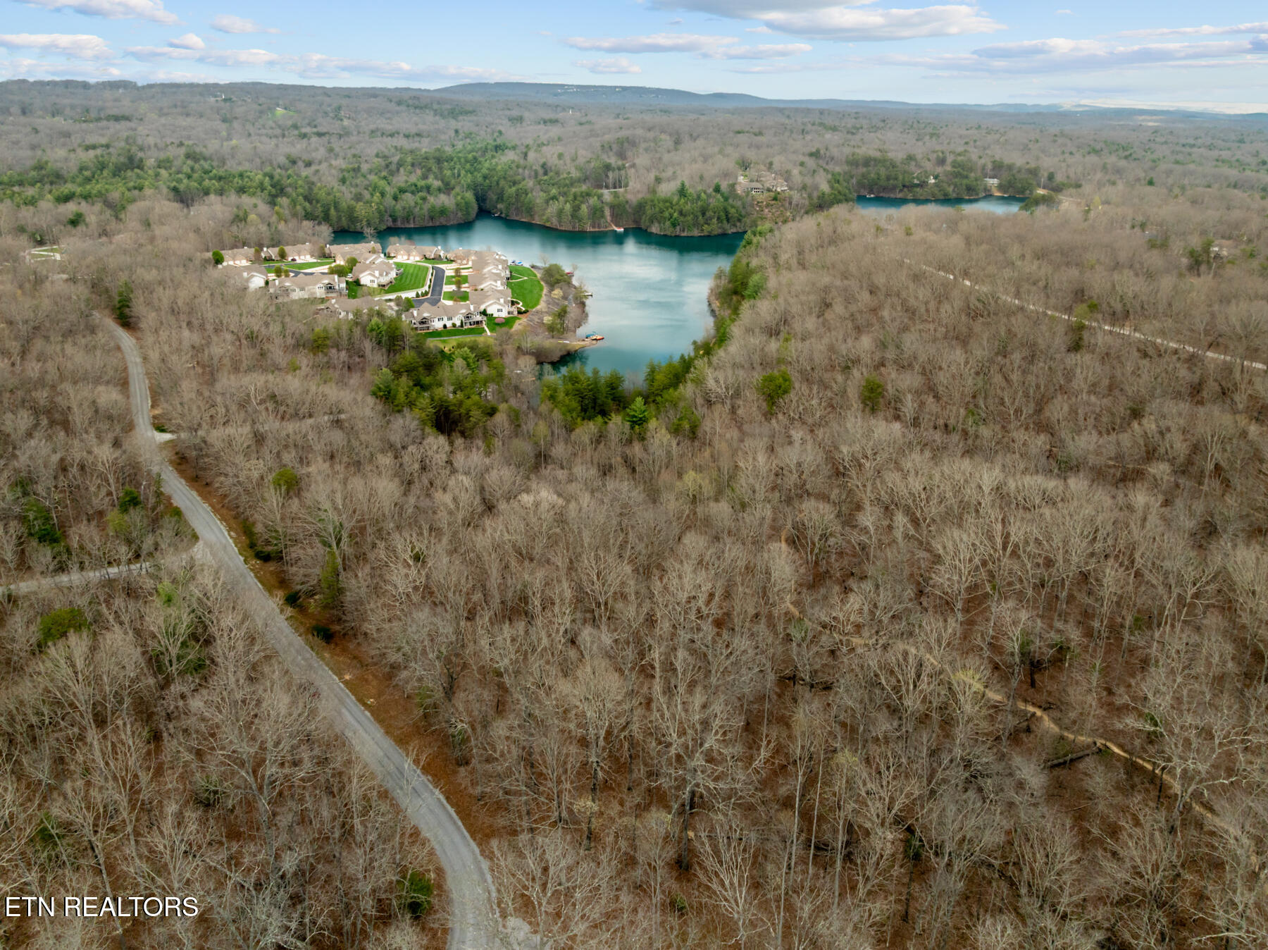131 Hunterwood Lane Crossville TN 38558