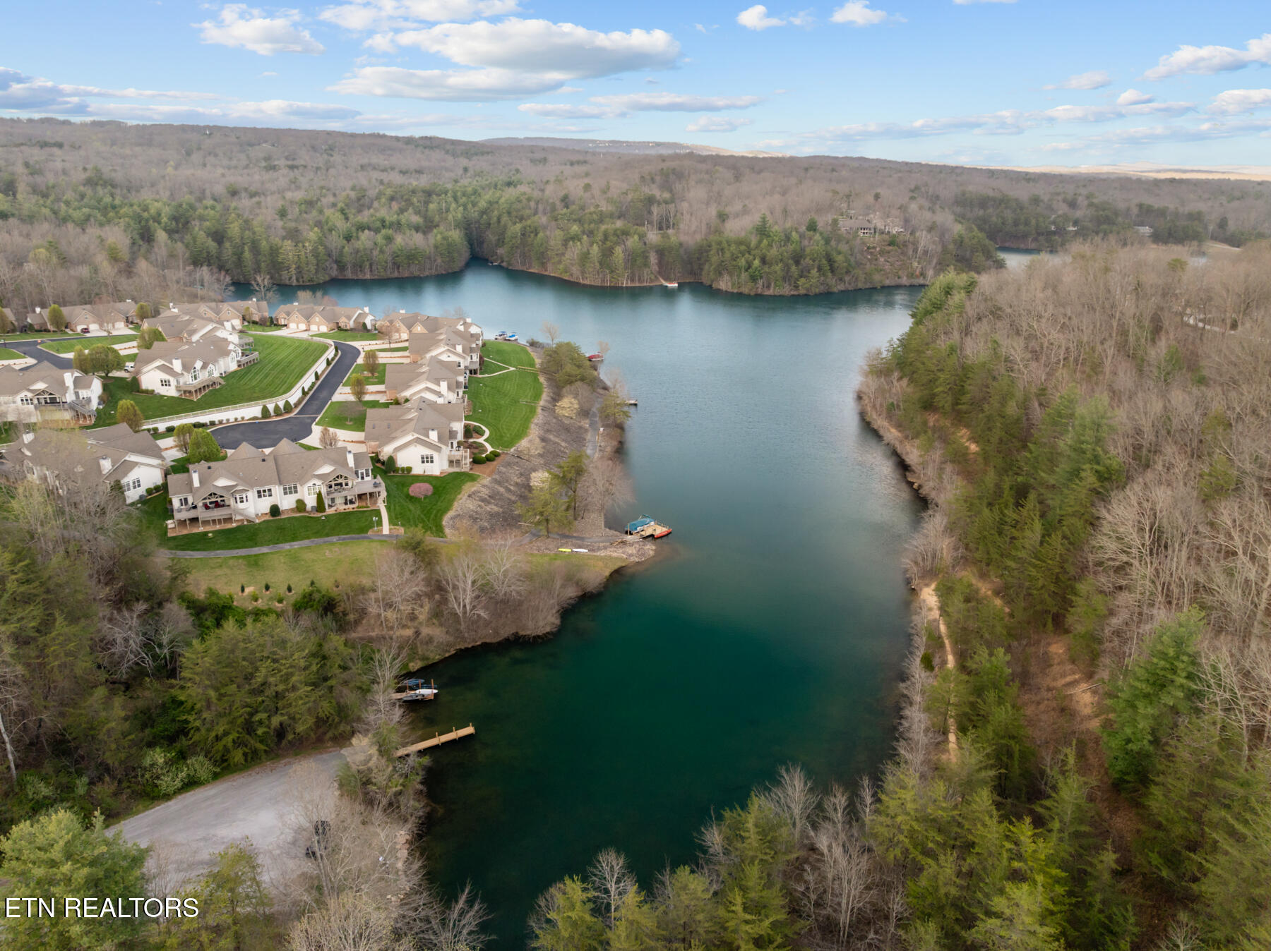 131 Hunterwood Lane Crossville TN 38558