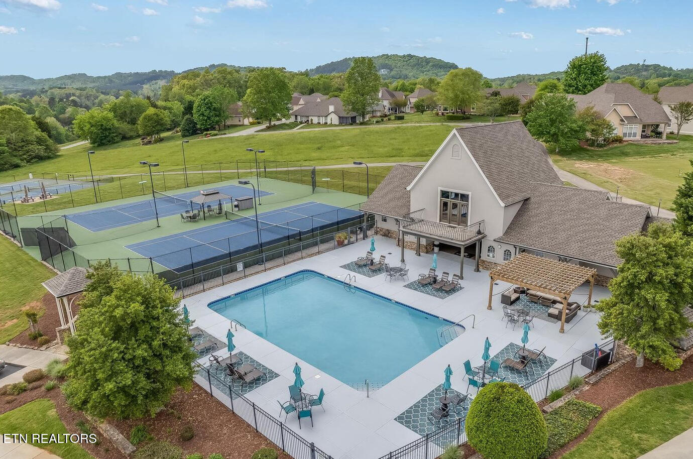 151 Gold Finch Lane Vonore TN 37885