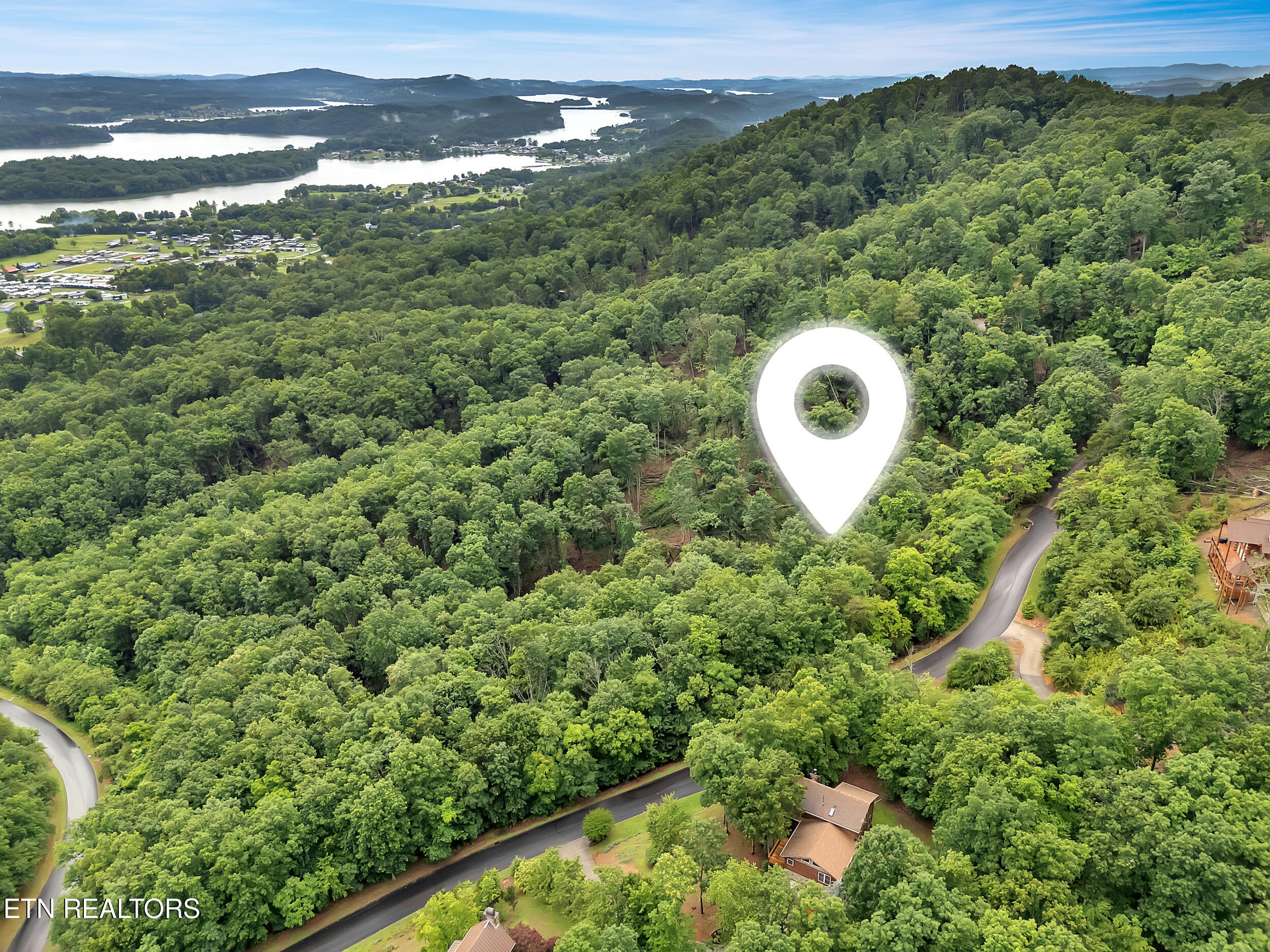 9097 Paradise View Drive Mooresburg TN 37811
