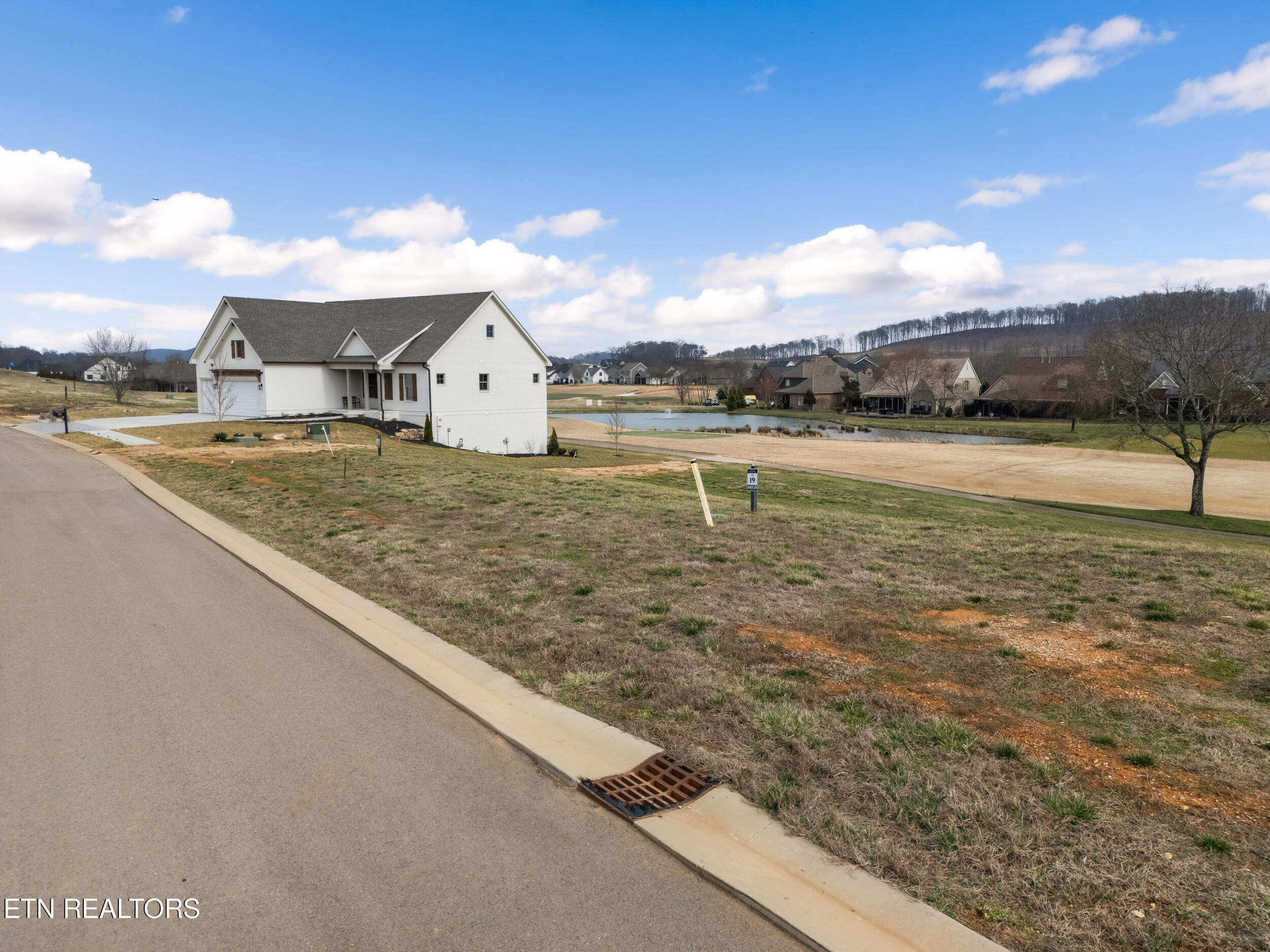 445 Mockingbird Lane Loudon TN 37774