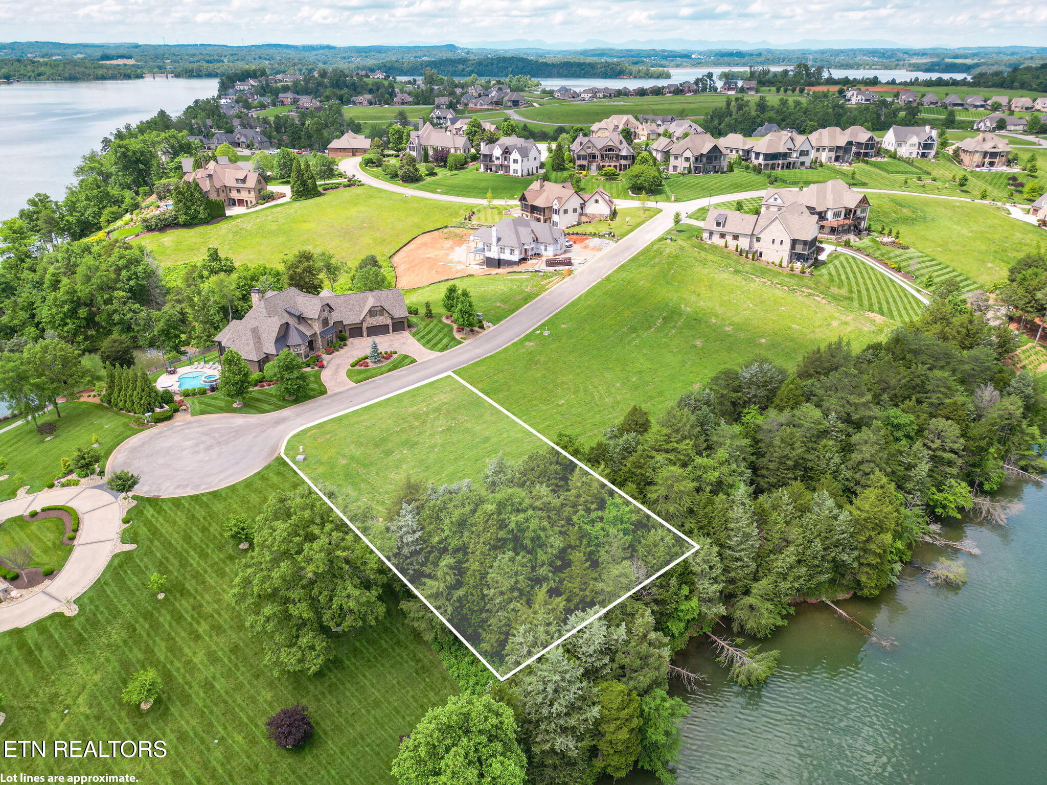 1263 Zepher Drive Lenoir City TN 37772