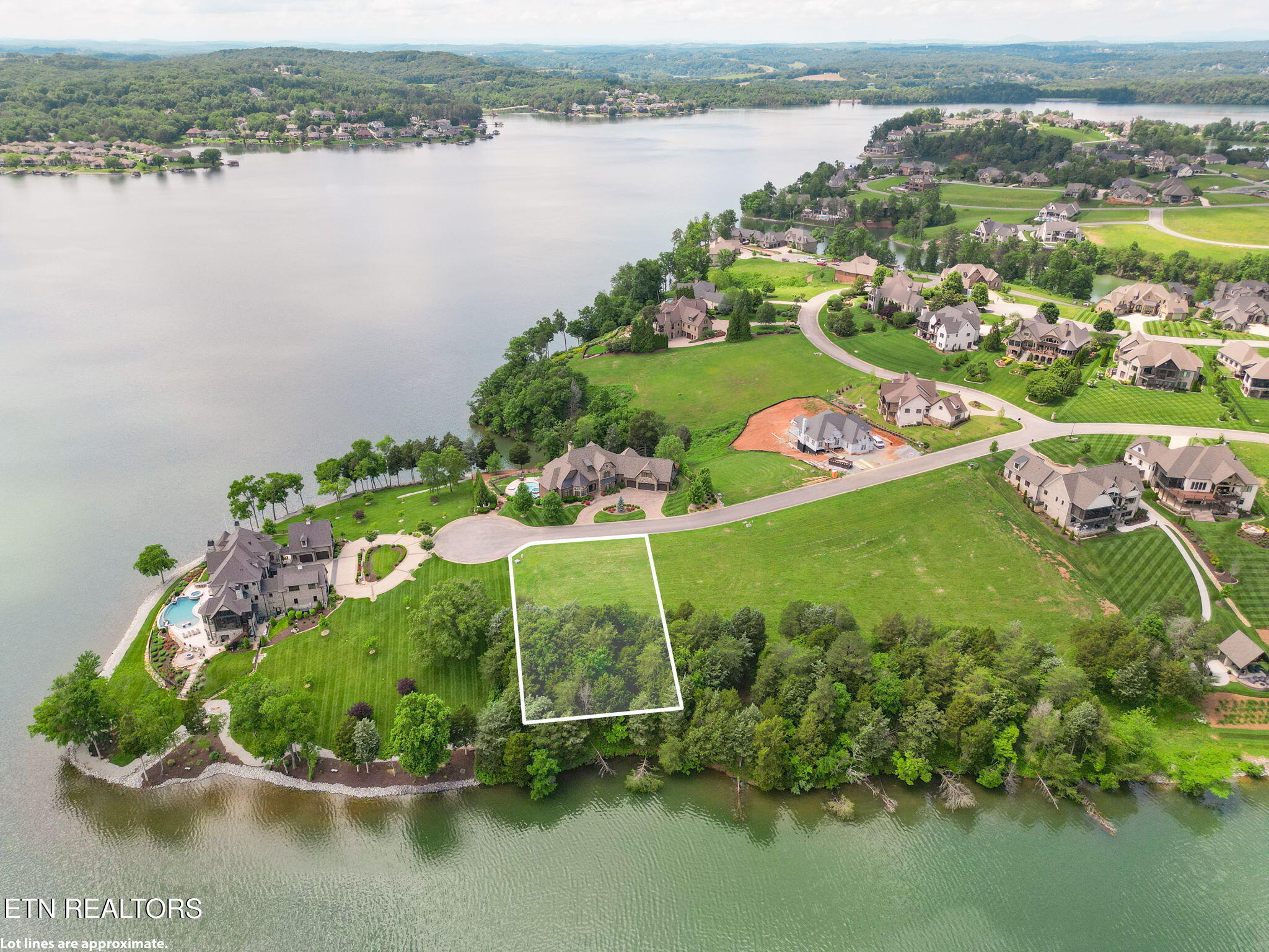 1263 Zepher Drive Lenoir City TN 37772