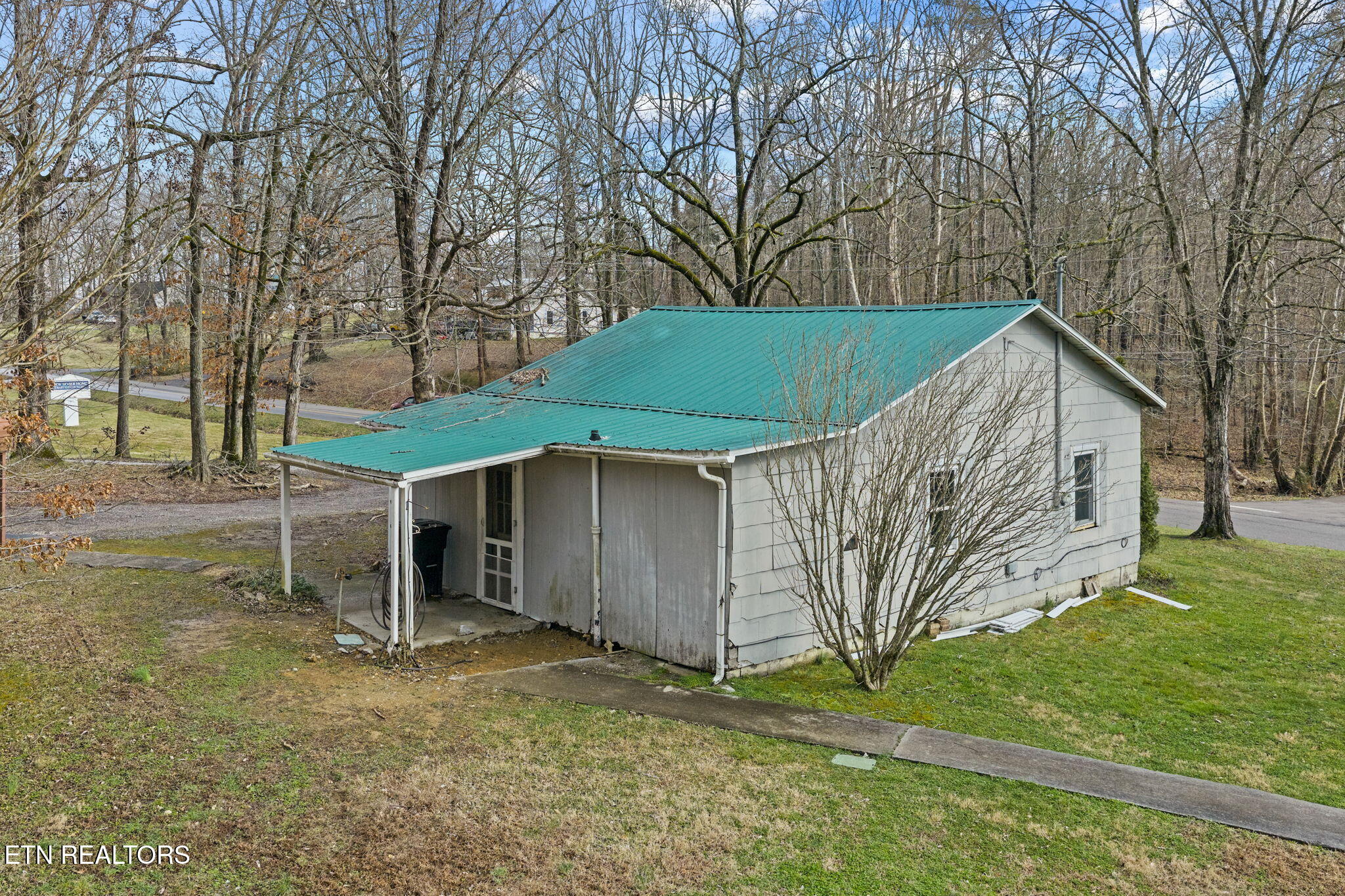 1216 Payne School Drive Sevierville TN 37876
