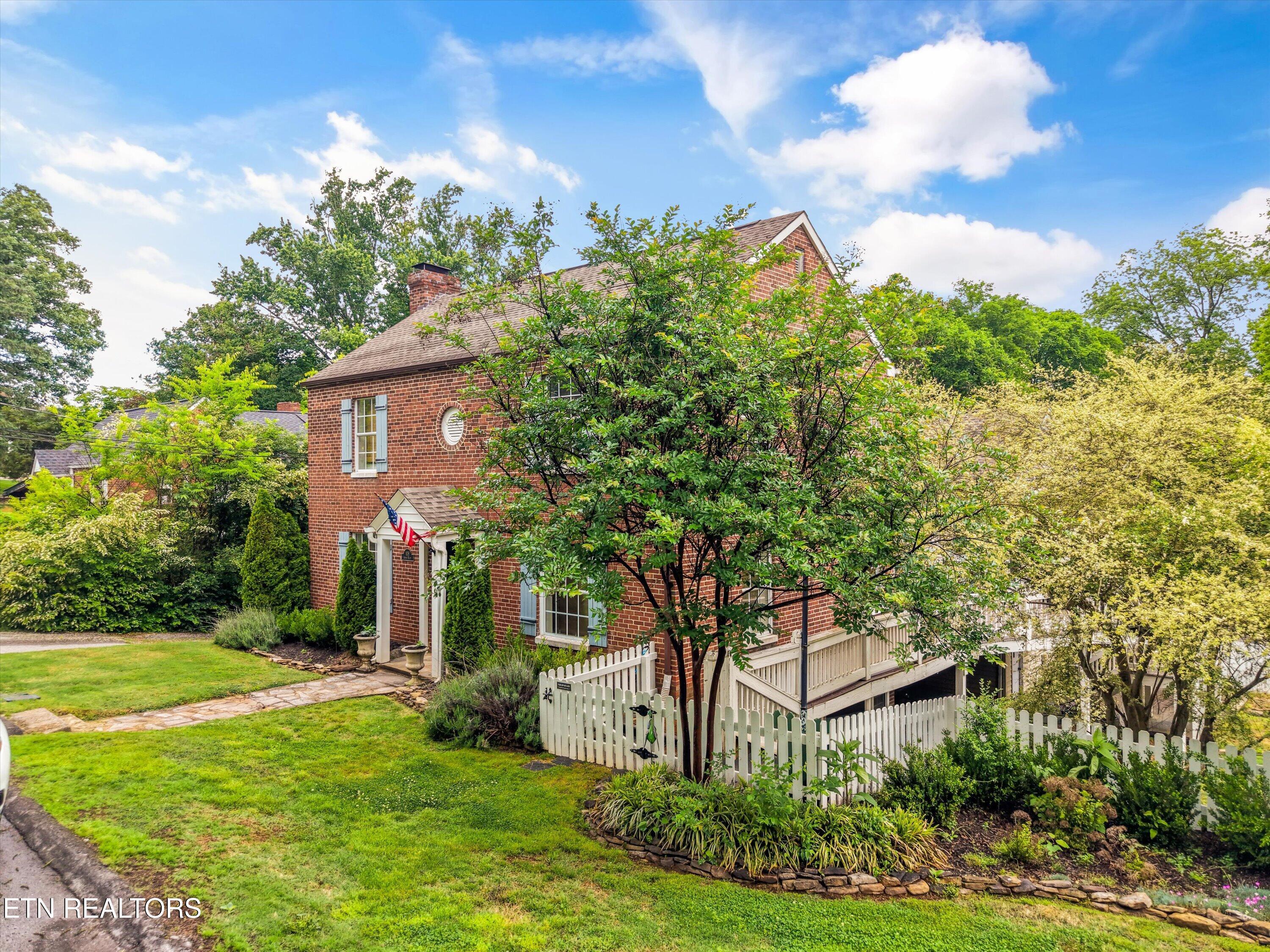 108 S Maple Street Maryville TN 37803